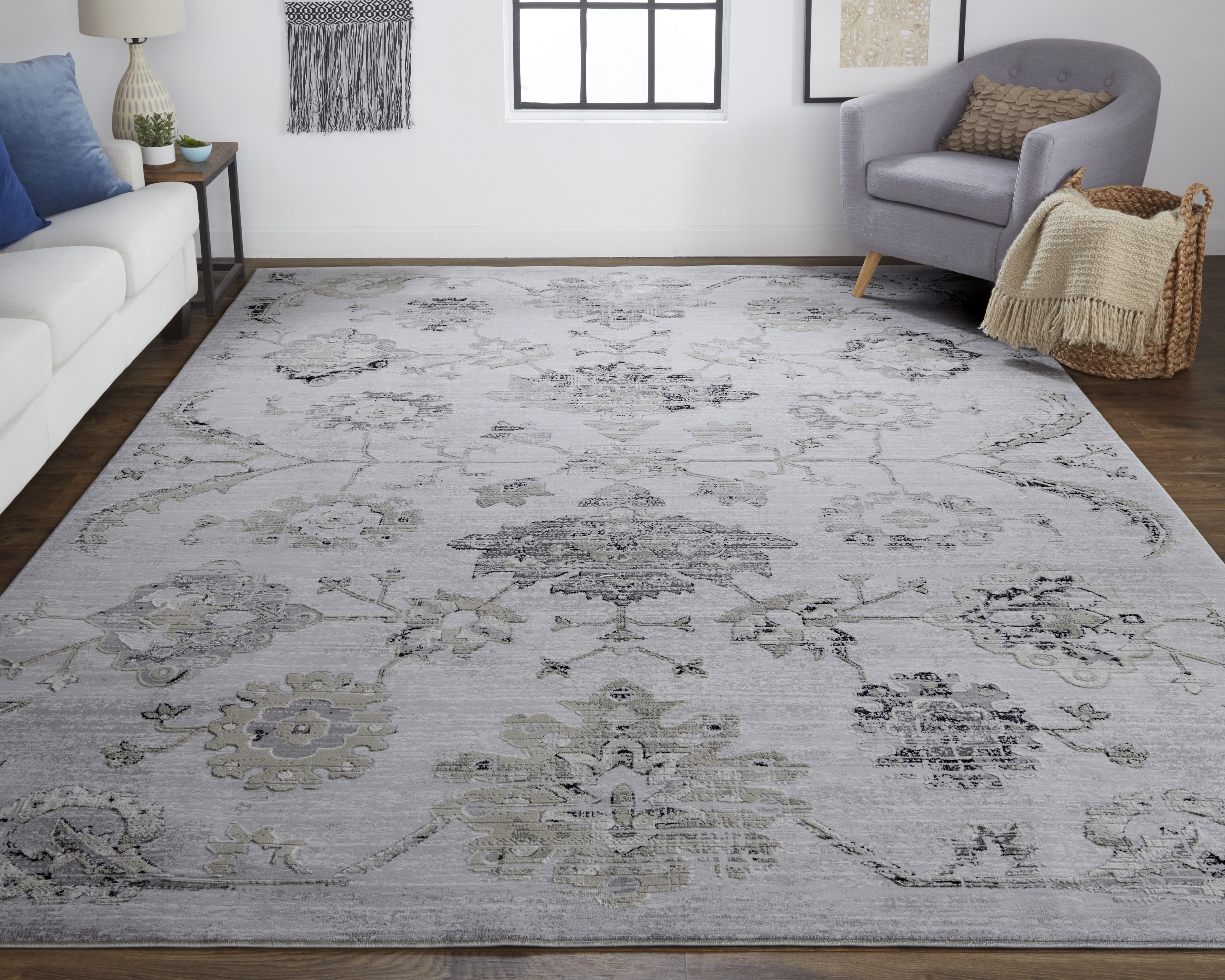 Macklaine Transitional Damask - Silver/Black