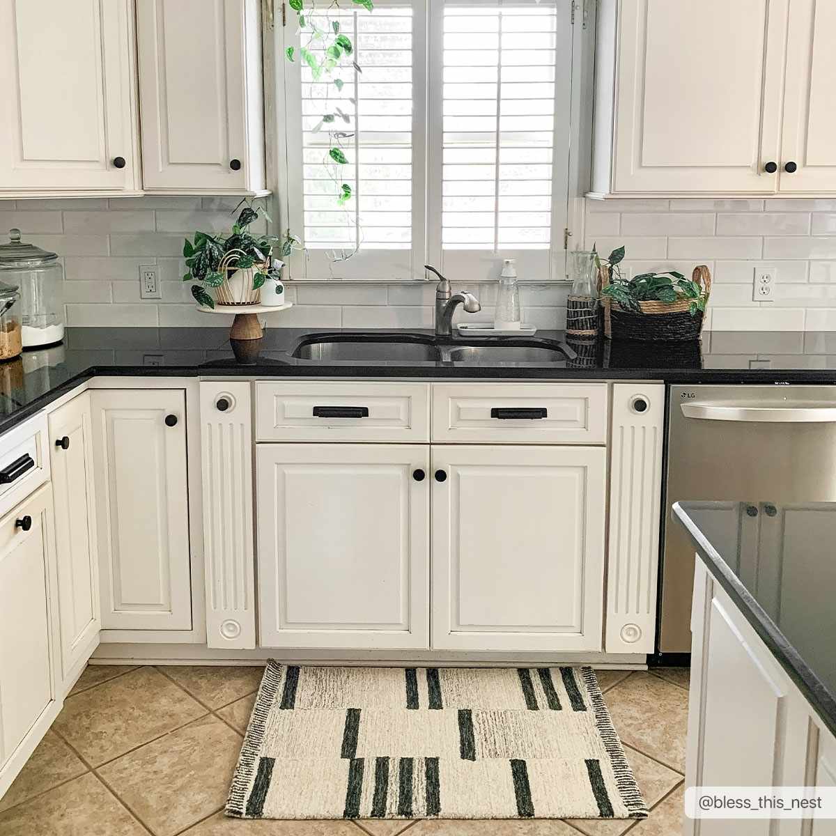 Irregular Beige Hand Tufted Wool Area Rug