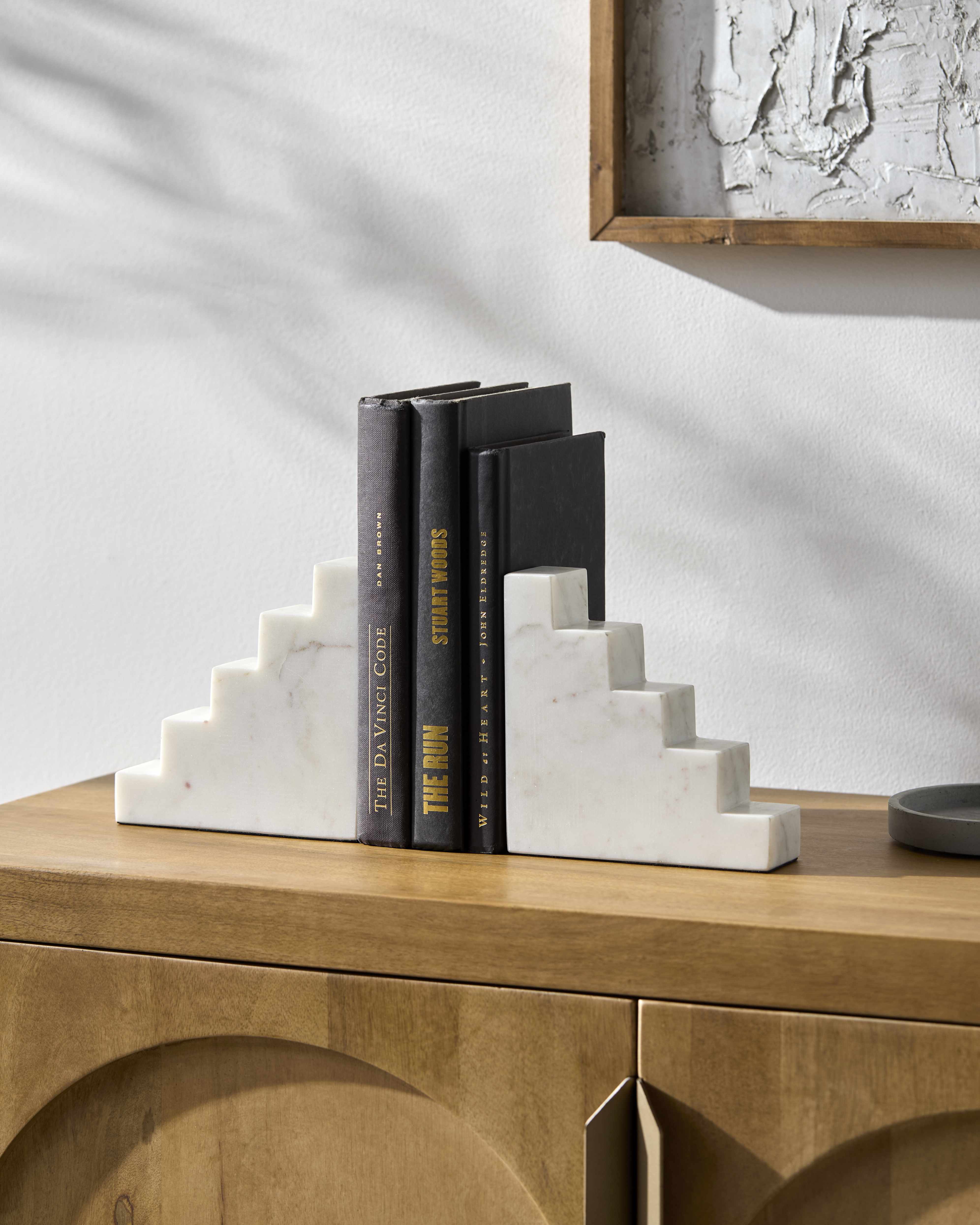 The Marseille Bookend