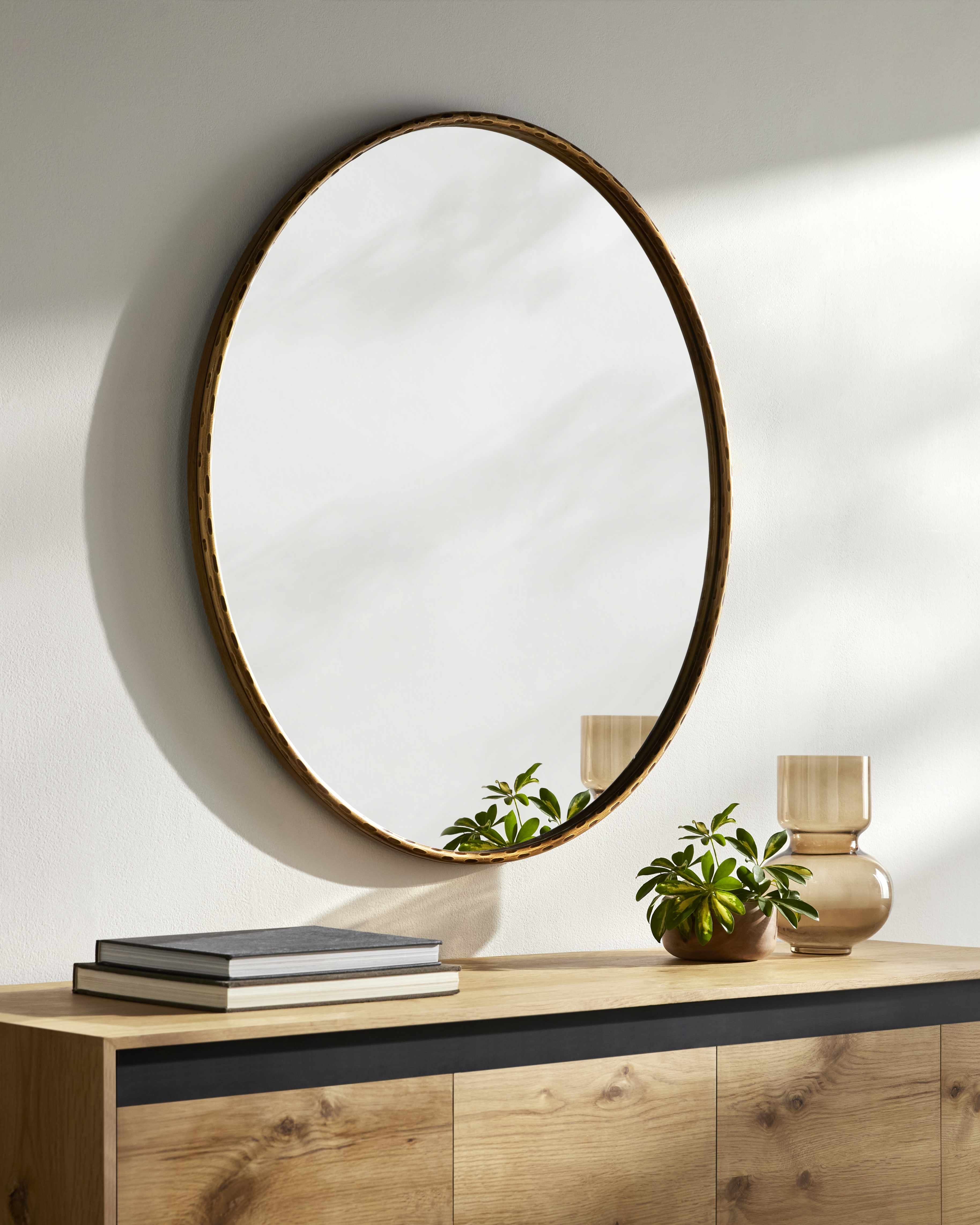 Guiscriff Mirror