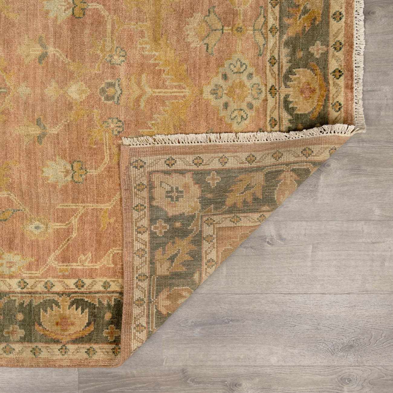 Hicksville Traditional Hand Knotted Wool Rug