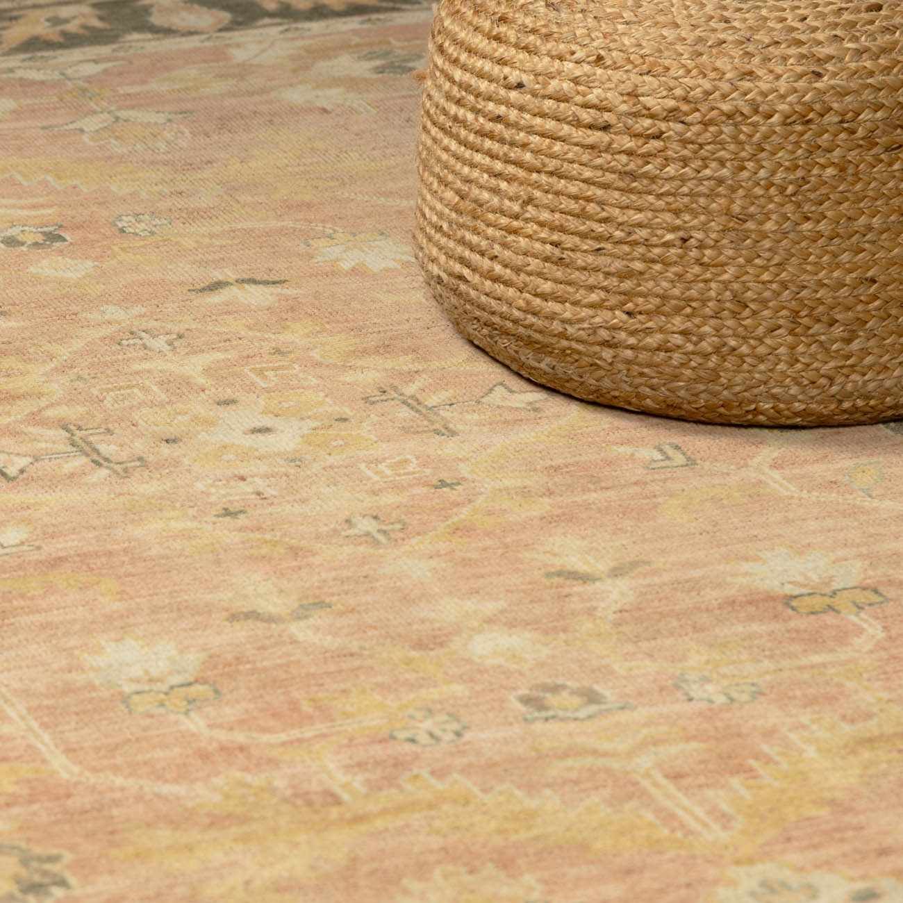Hicksville Traditional Hand Knotted Wool Rug