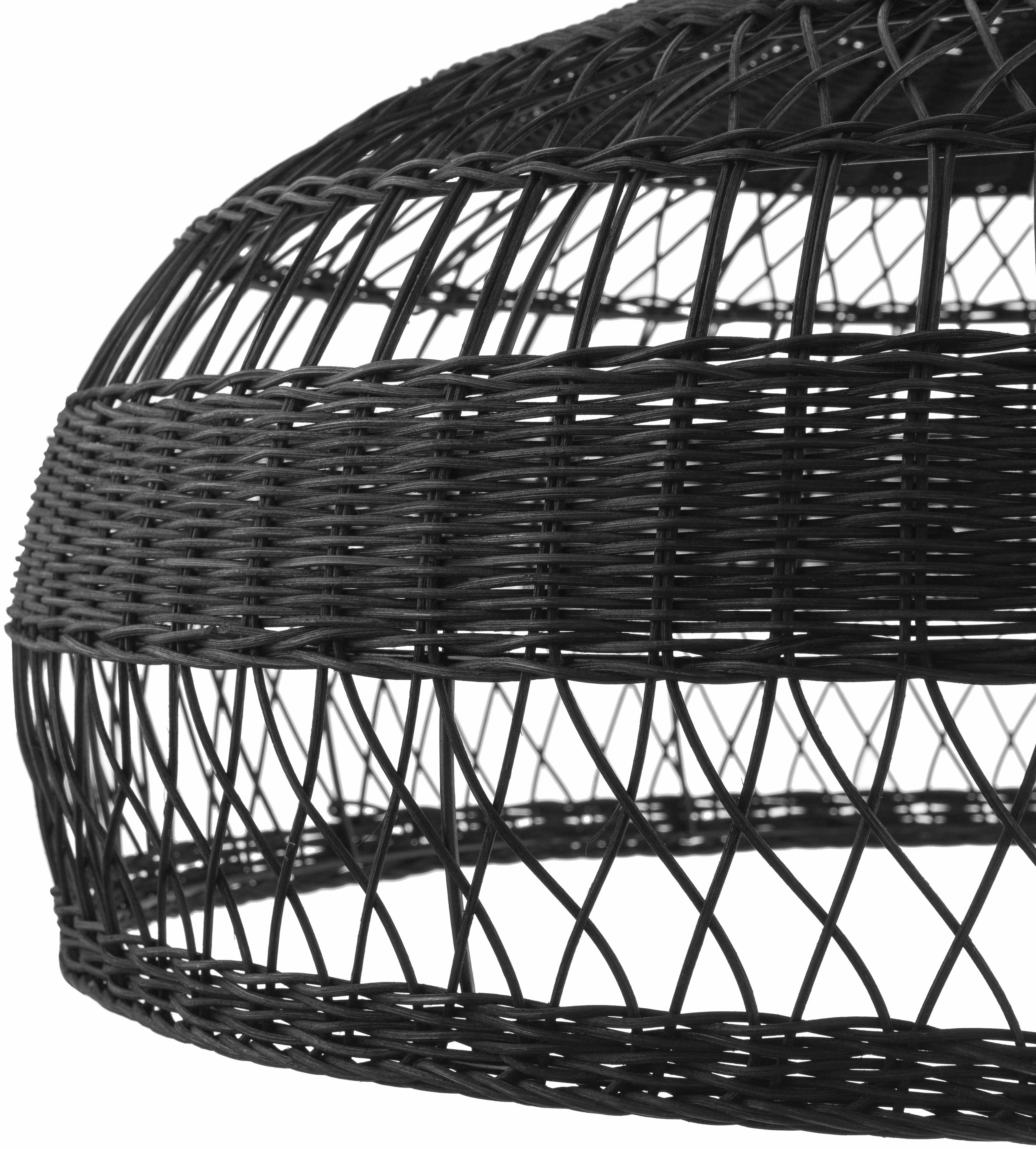The Velora Pendant