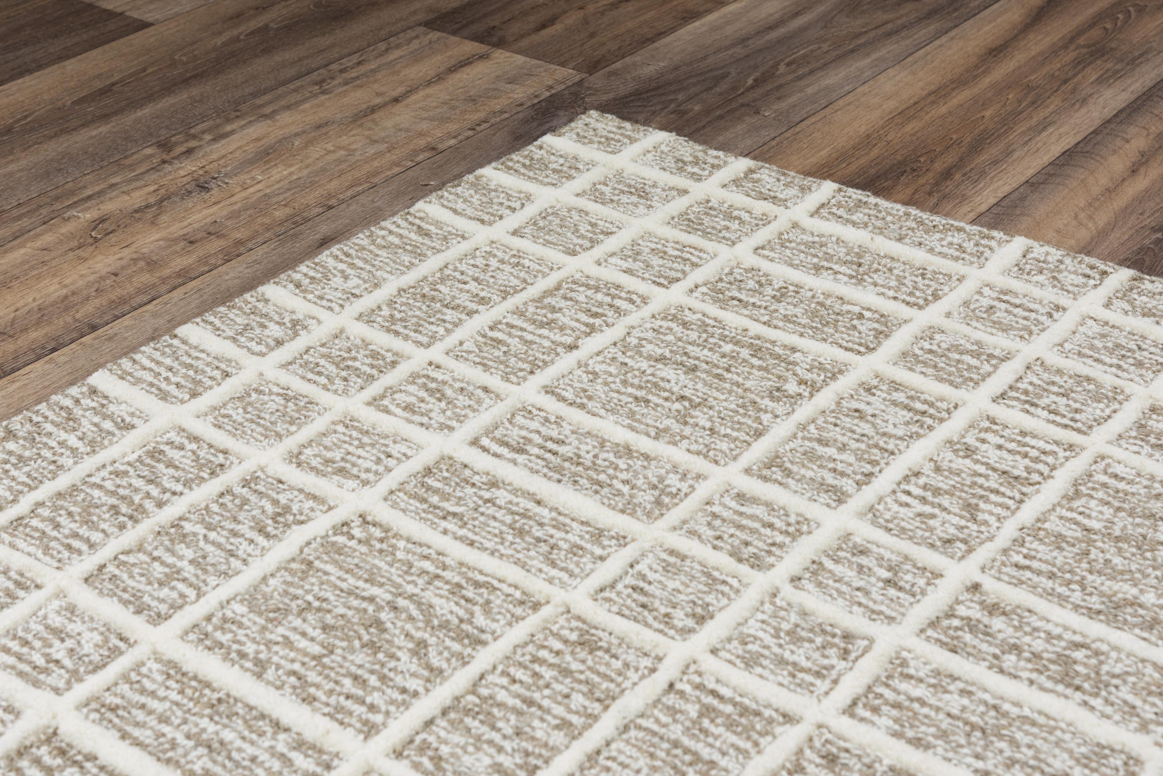 A07103 Area Rug