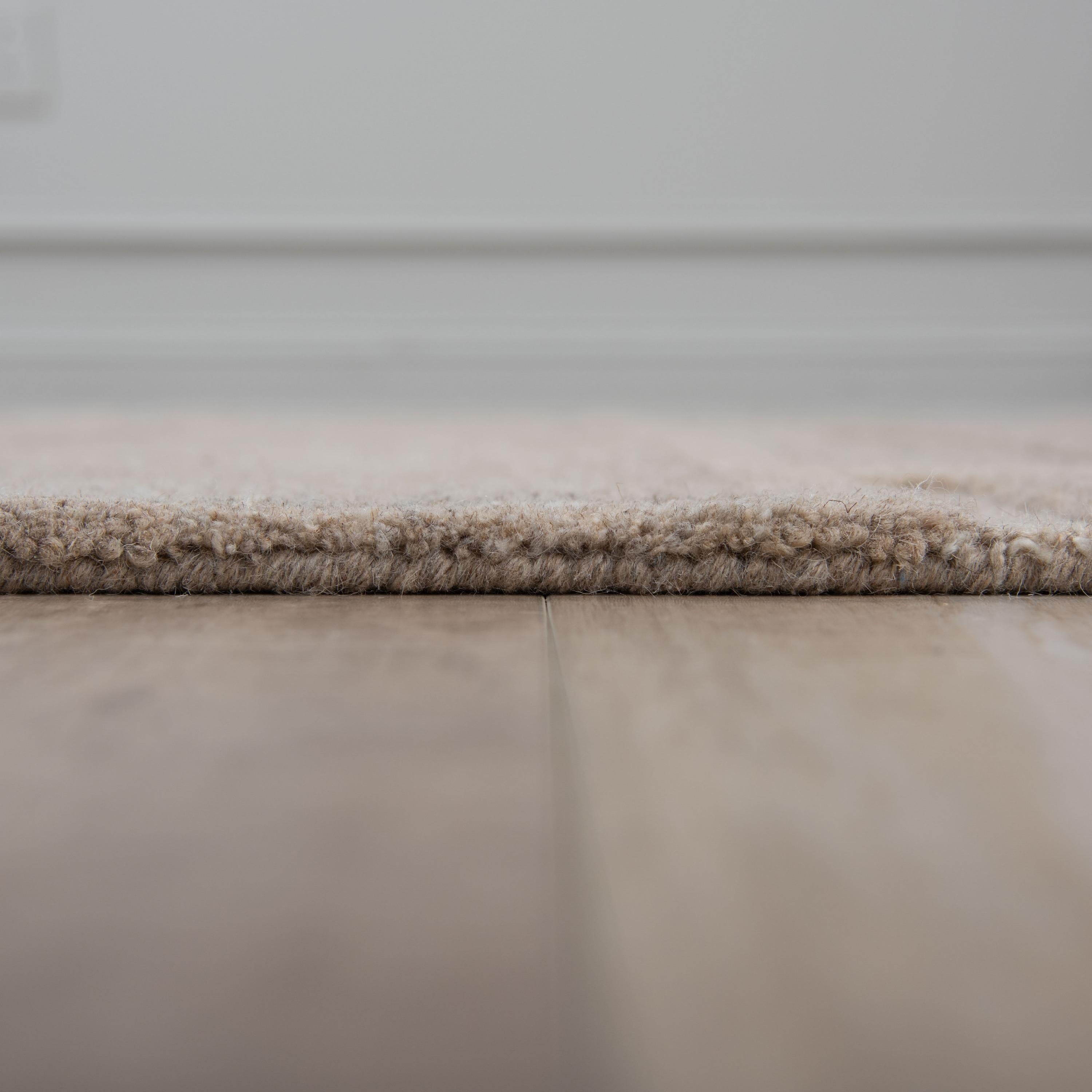 A07211 Area Rug