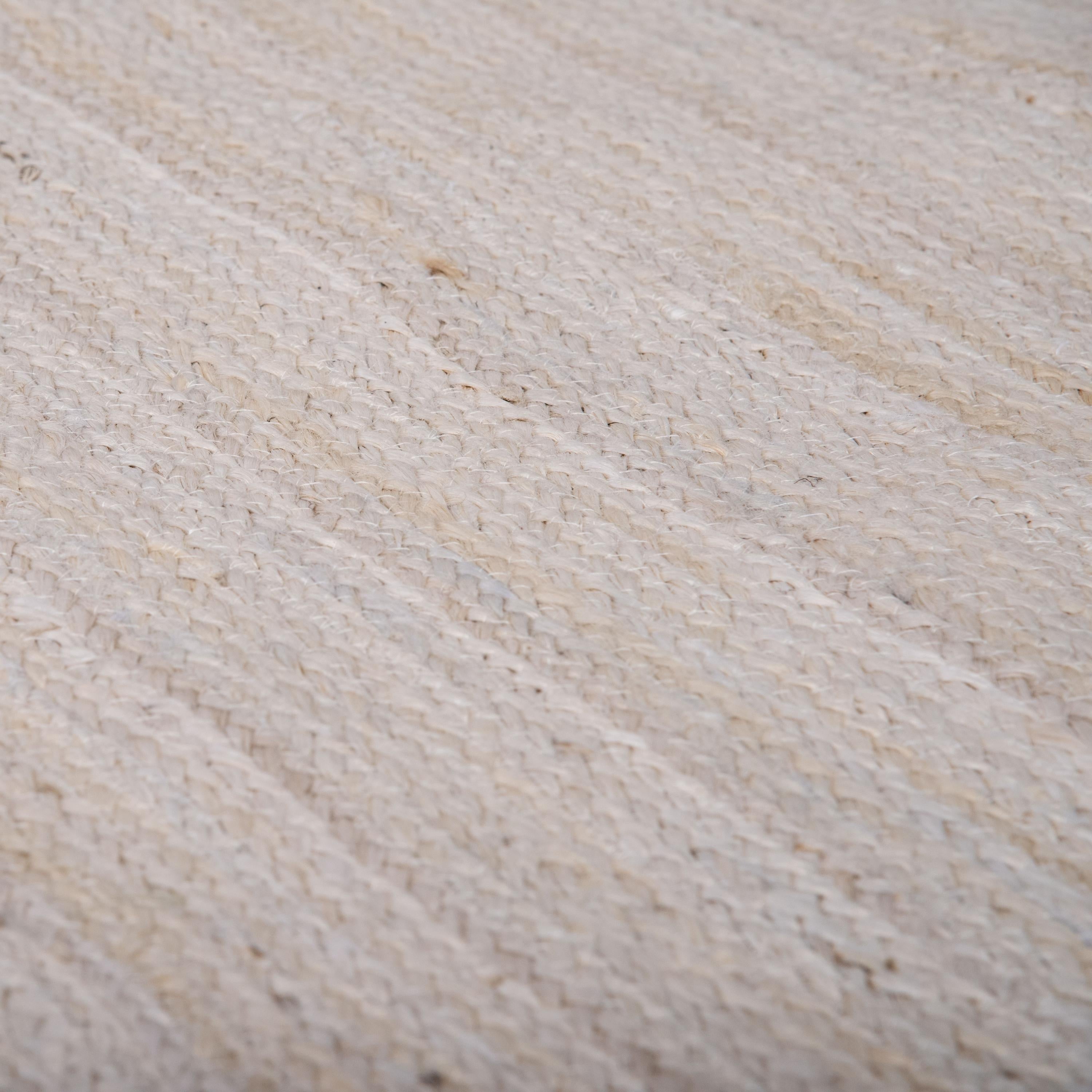 BAT685 Area Rug
