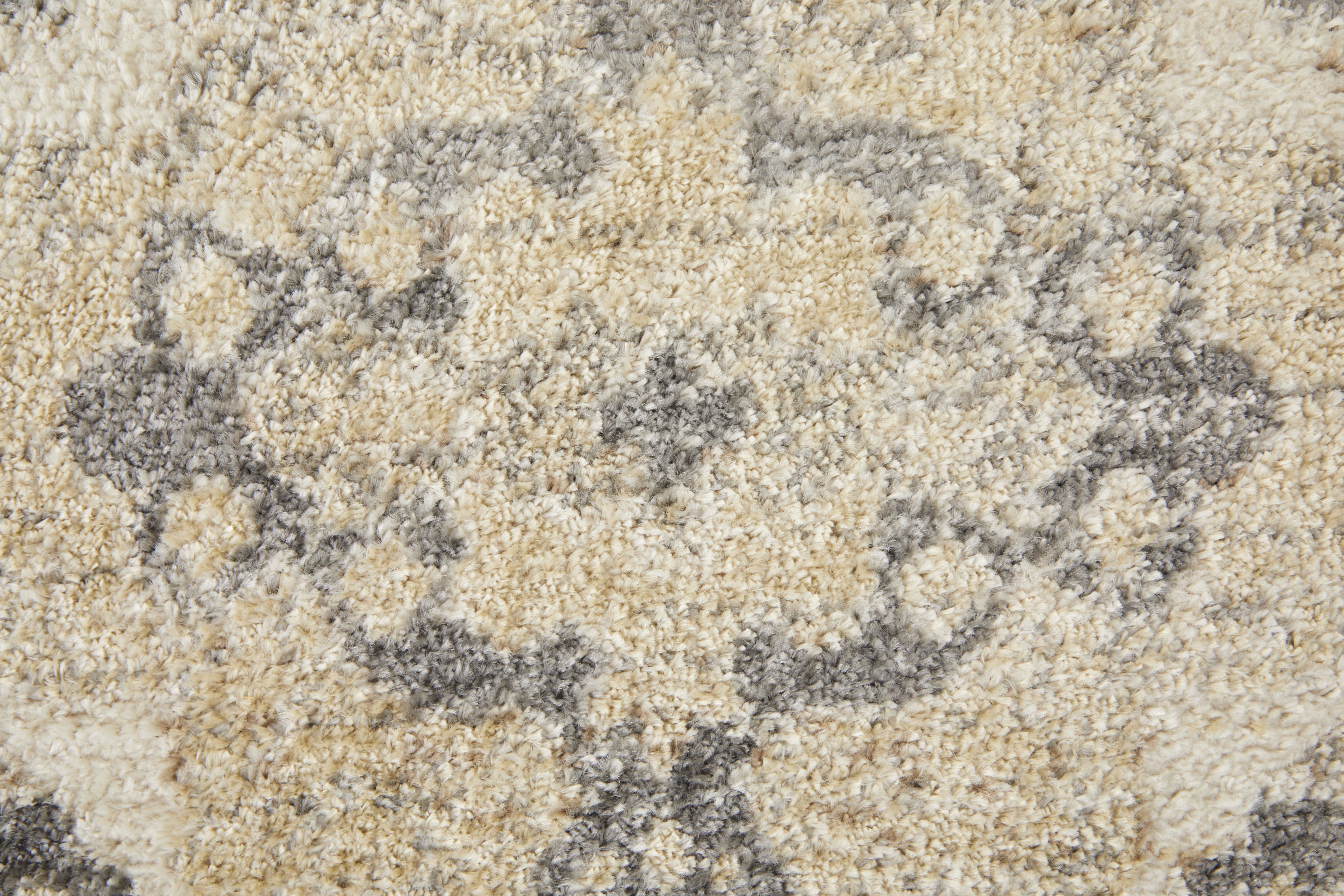 Camellia Transitional Medallion - Ivory/Gray