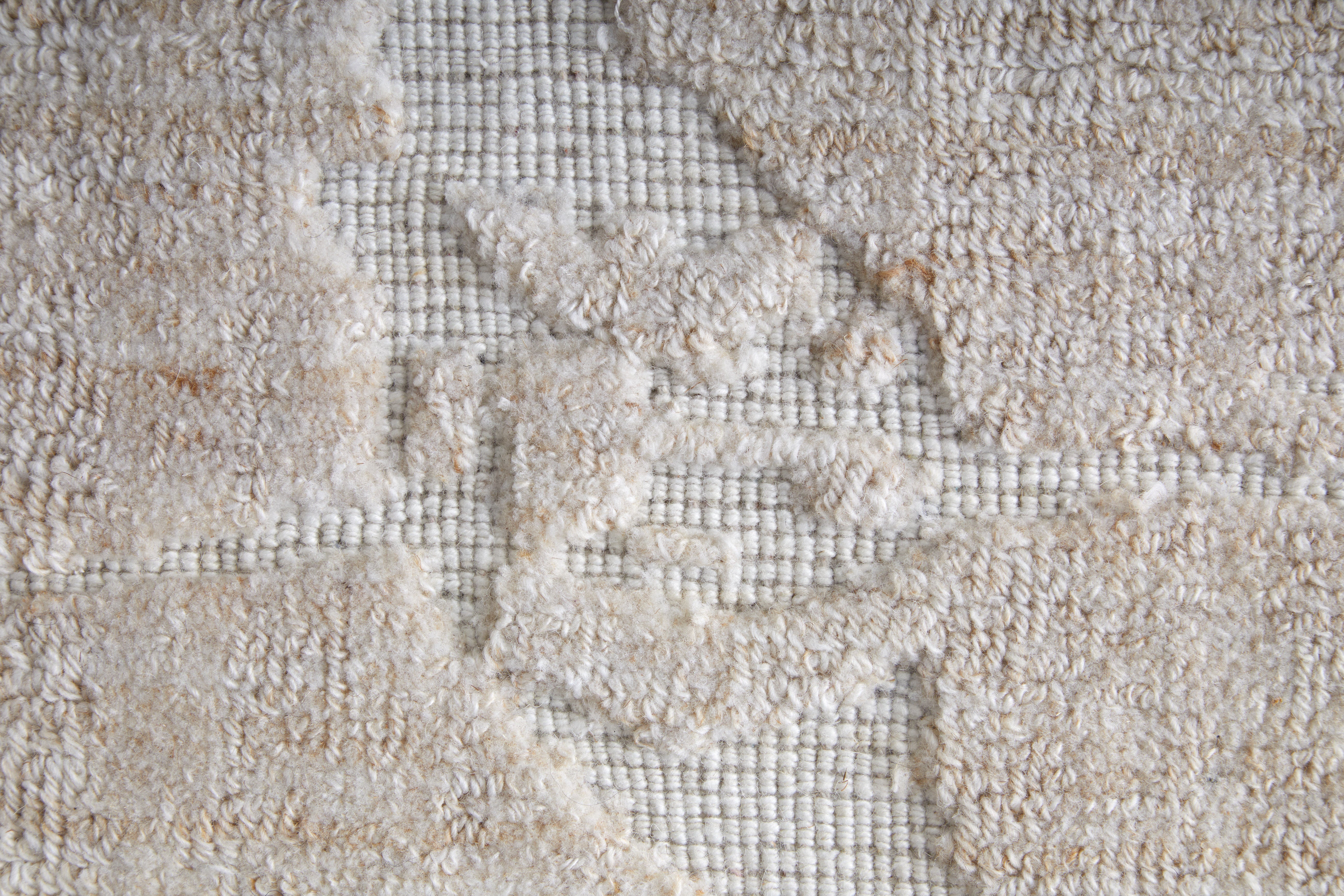 Aldrich Modern Solid - Tan/Ivory Area Rug