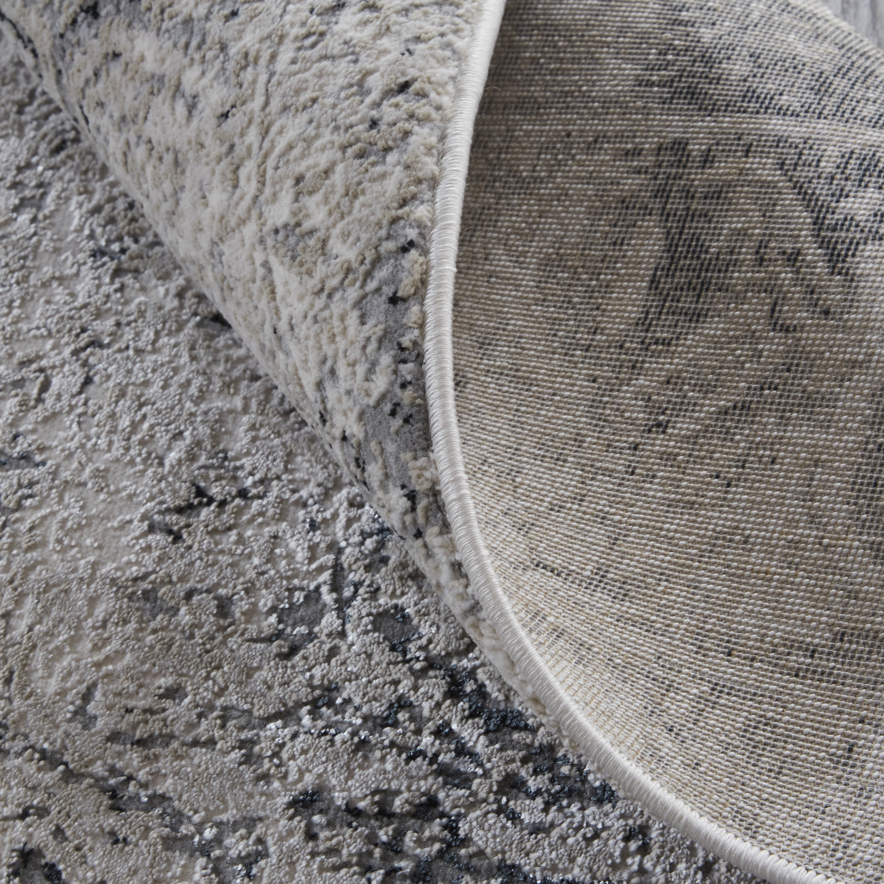 Macklaine Transitional Distressed - Silver