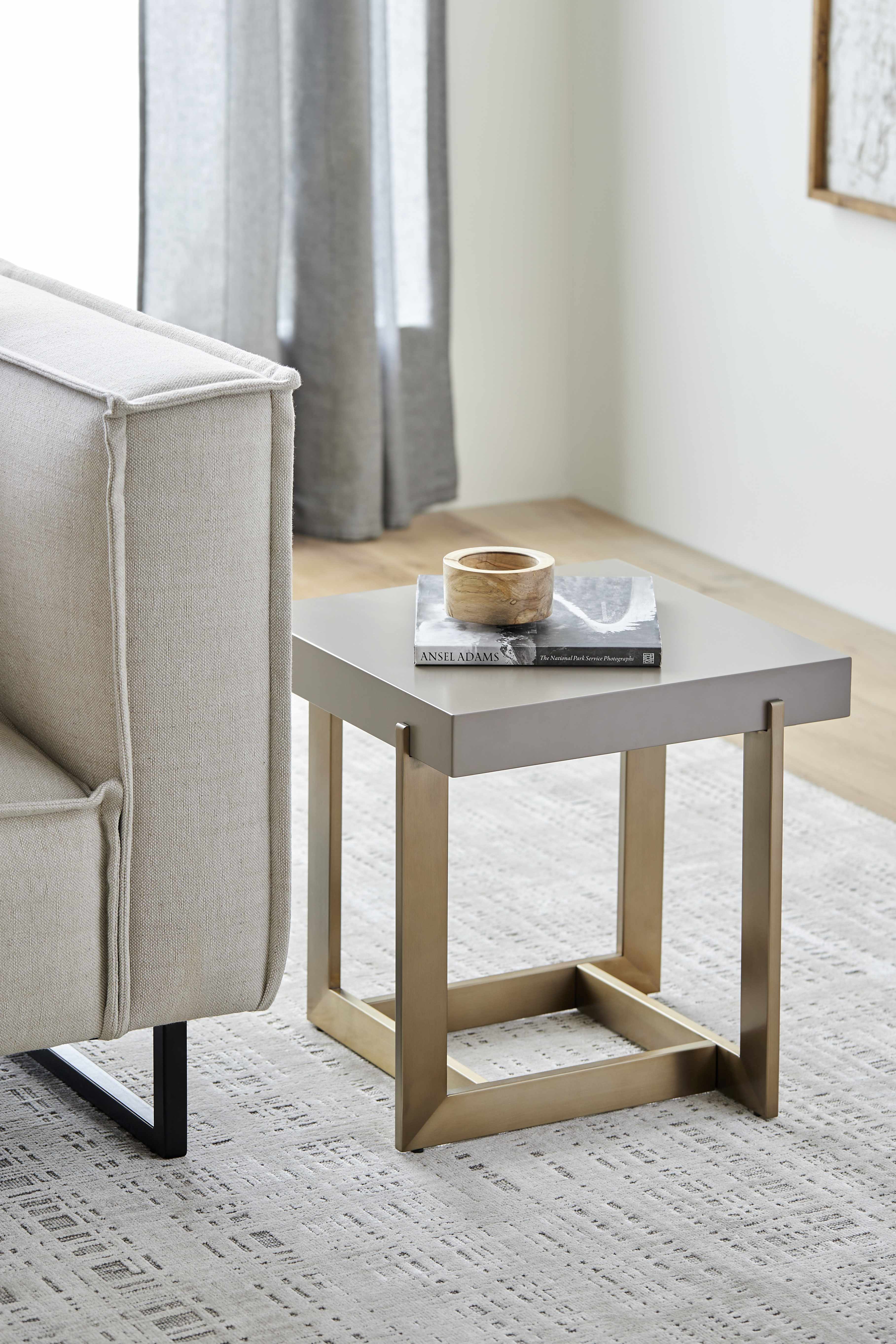 The Chevry End Table
