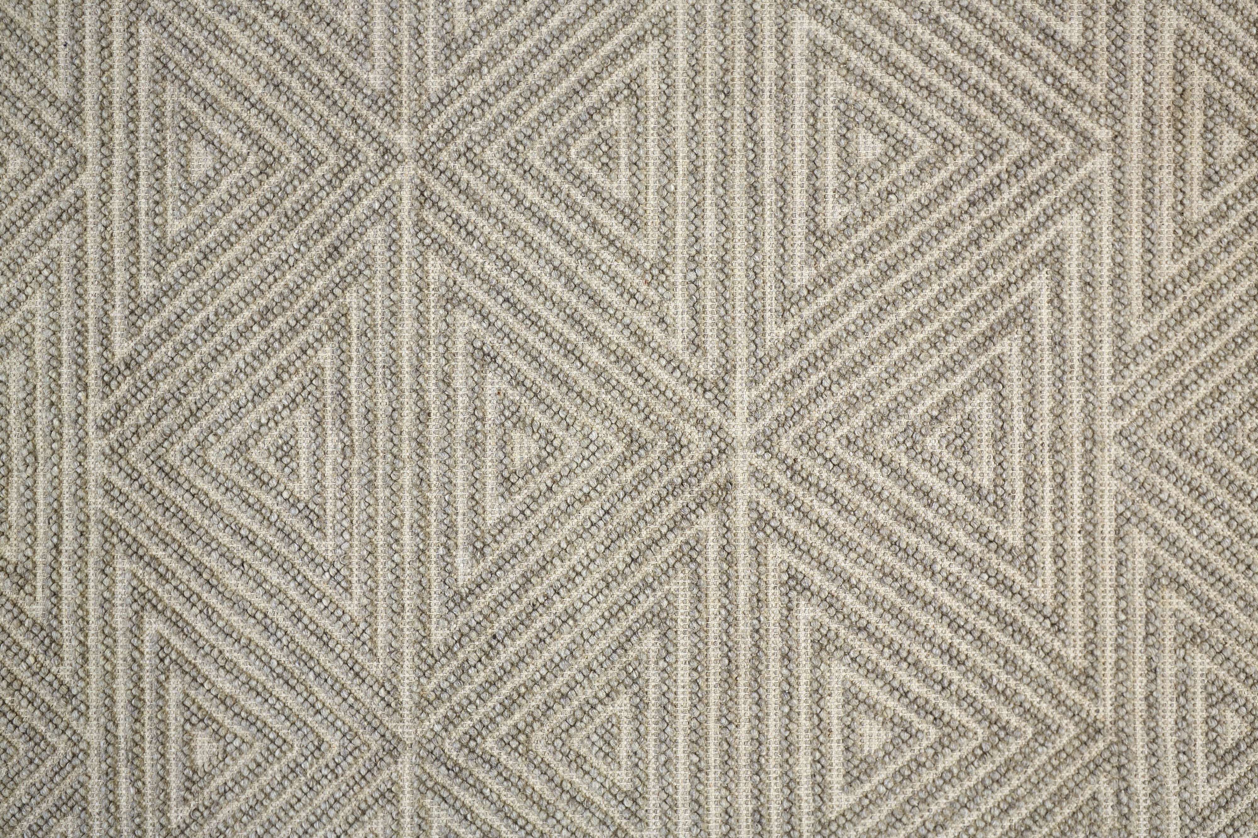 Phoenix Transitional Geometric - Tan/Ivory