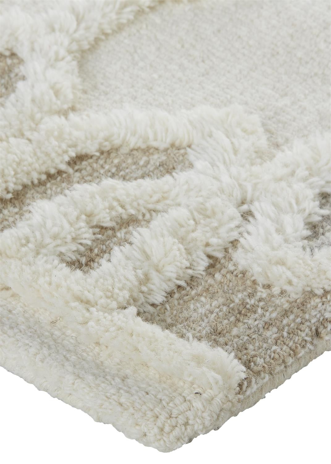 Anica Transitional Trellis & Lattice - Ivory/Tan/Silver Area Rug
