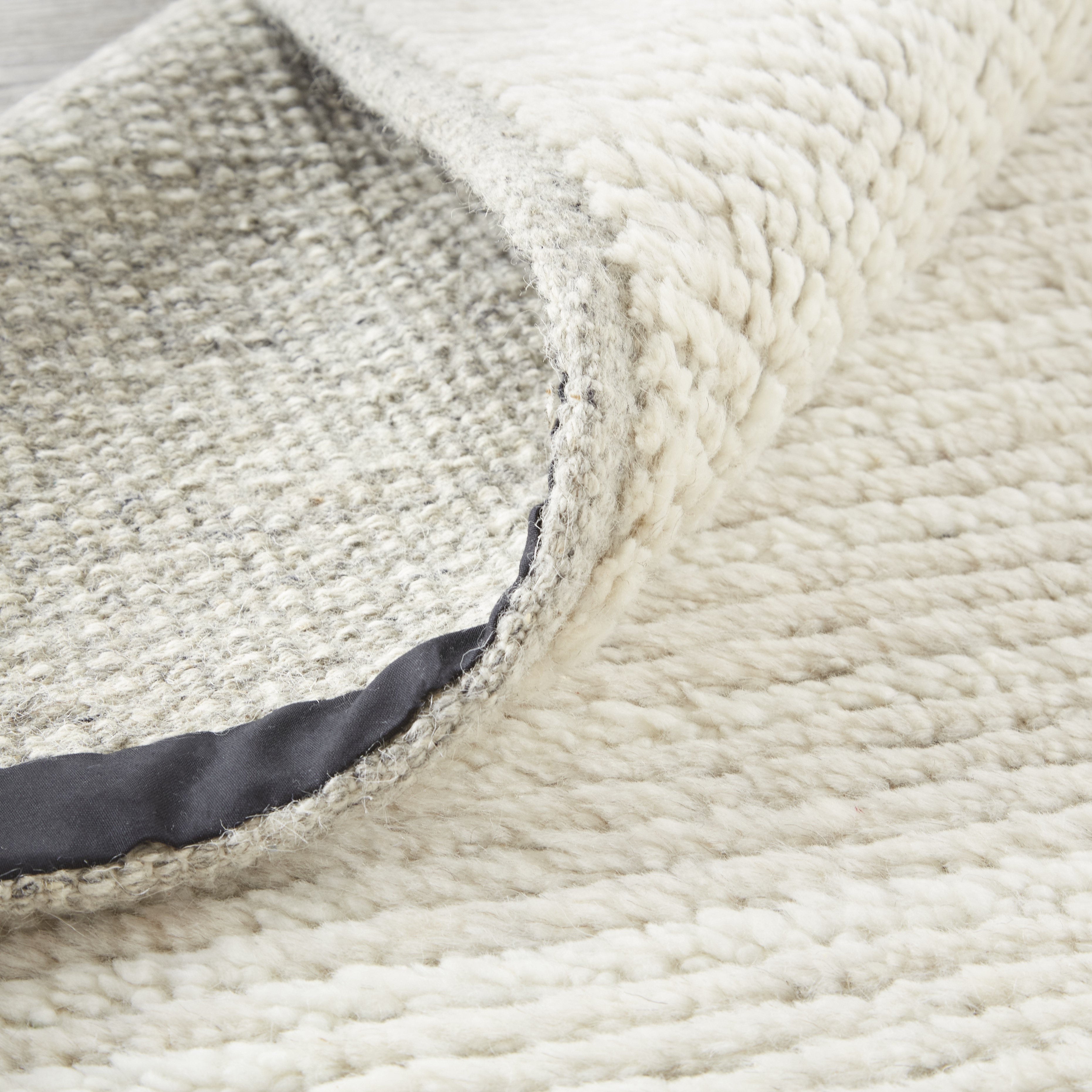 Alford Modern Solid - Ivory/Tan Area Rug