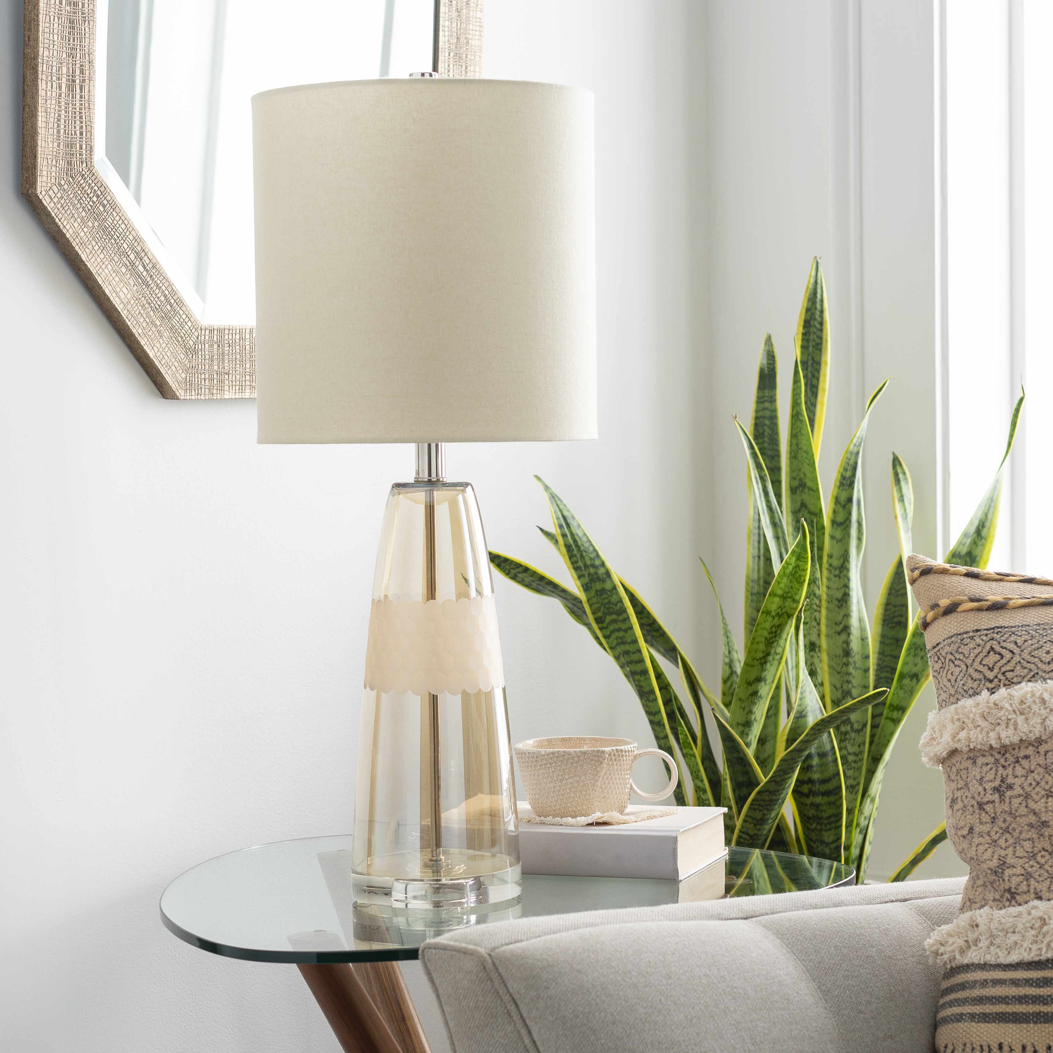 The Solana Table Lamp
