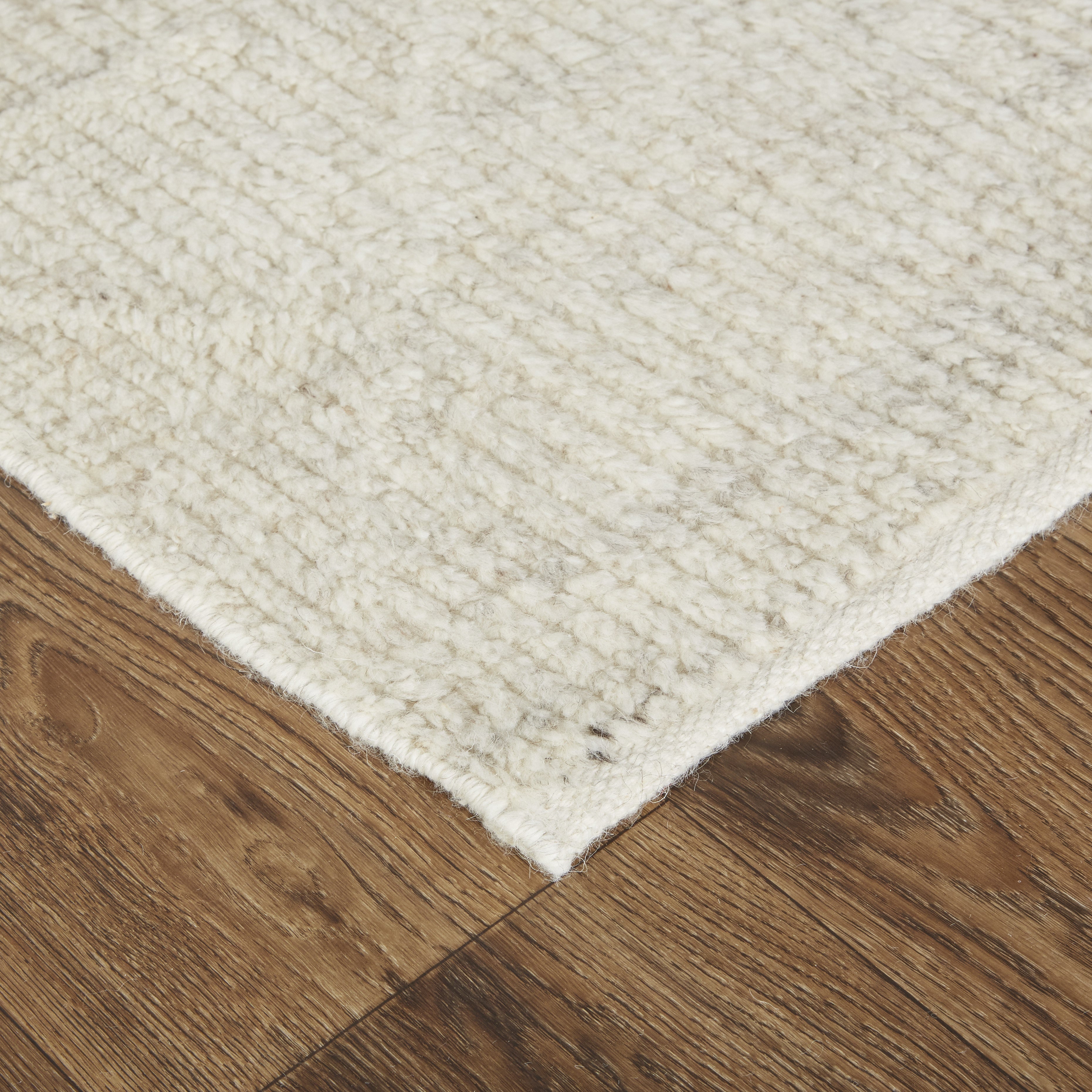 Alford Modern Solid - Ivory/Tan Area Rug