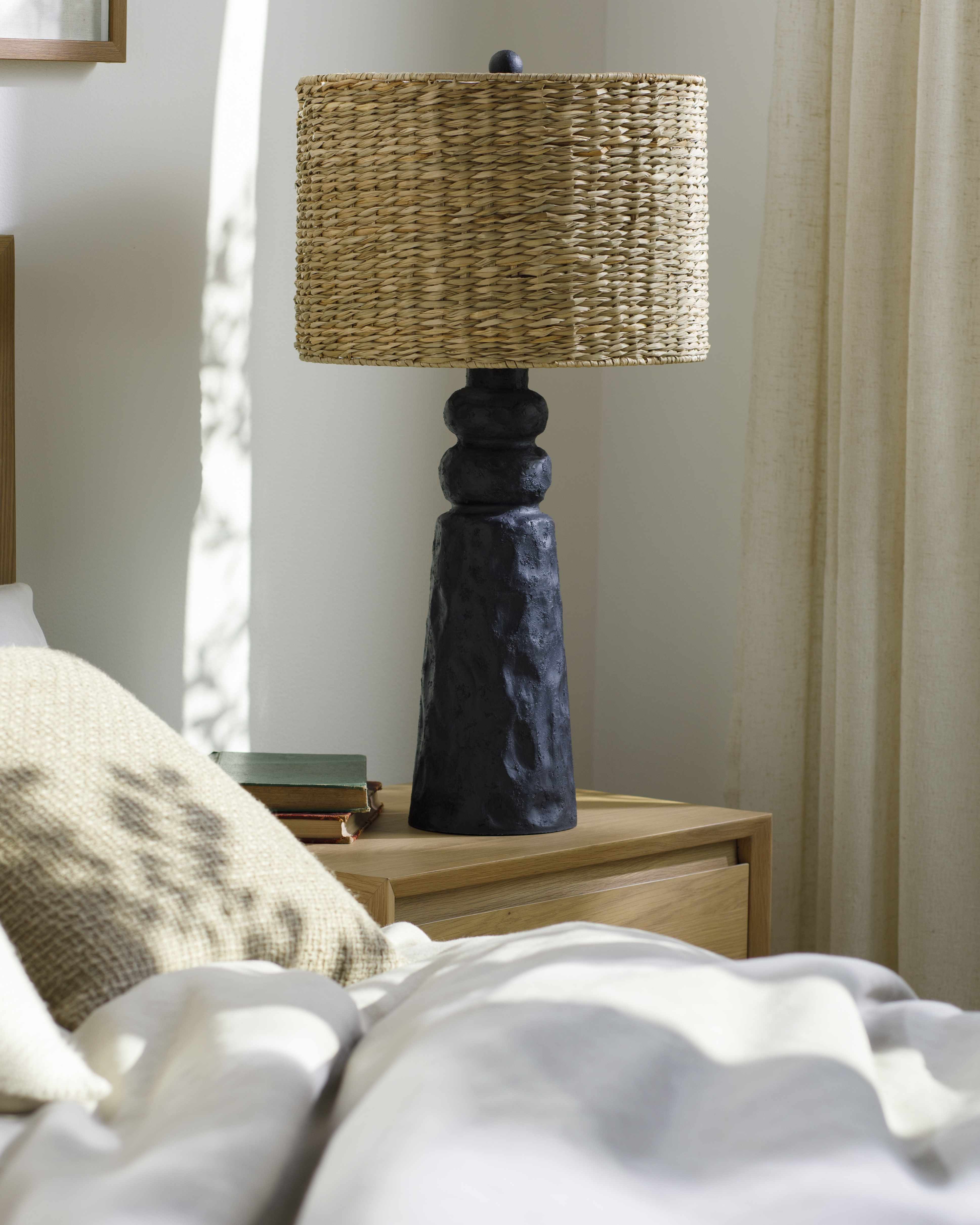 The Harrow Table Lamp