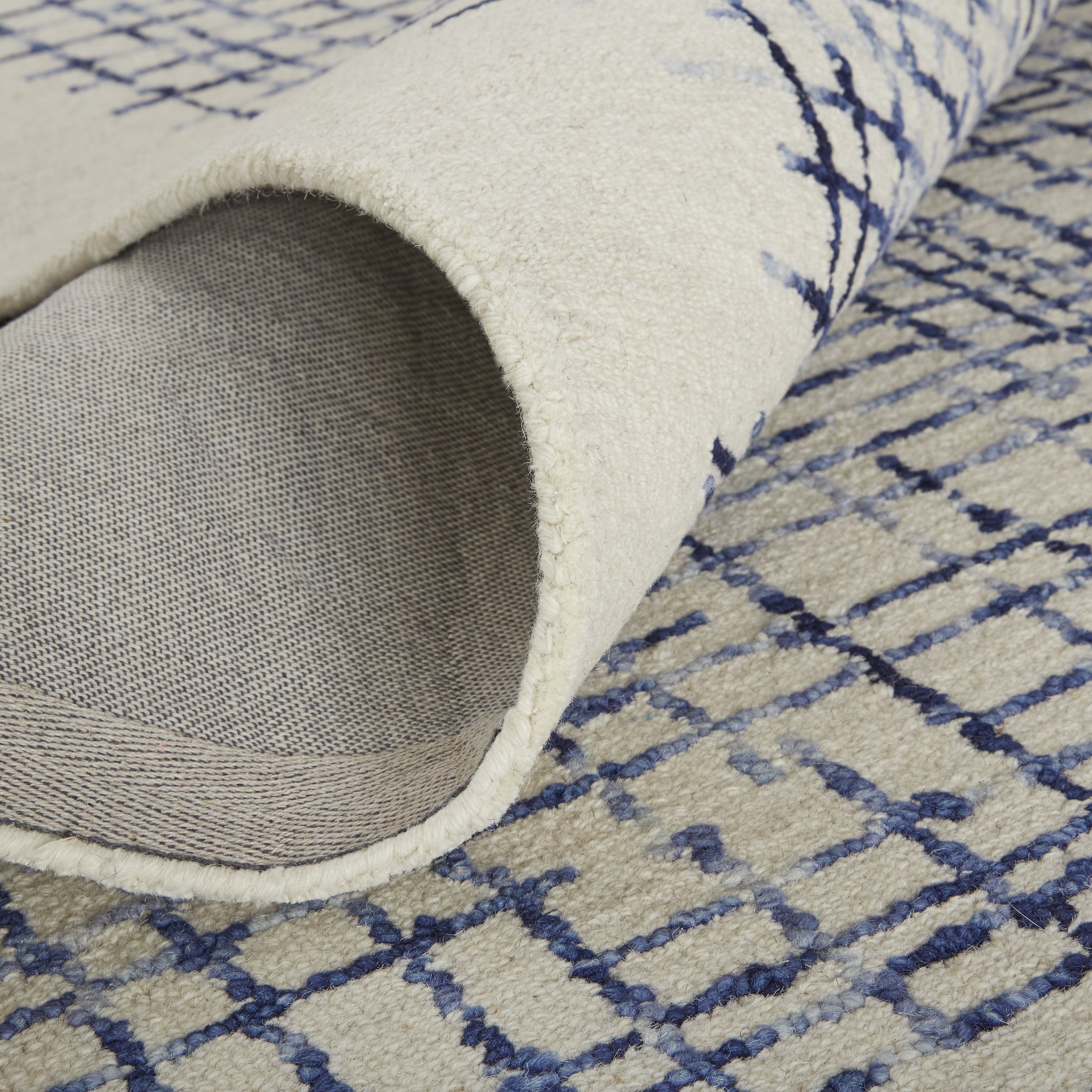 Maddox Transitional Abstract - Ivory/Blue Area Rug