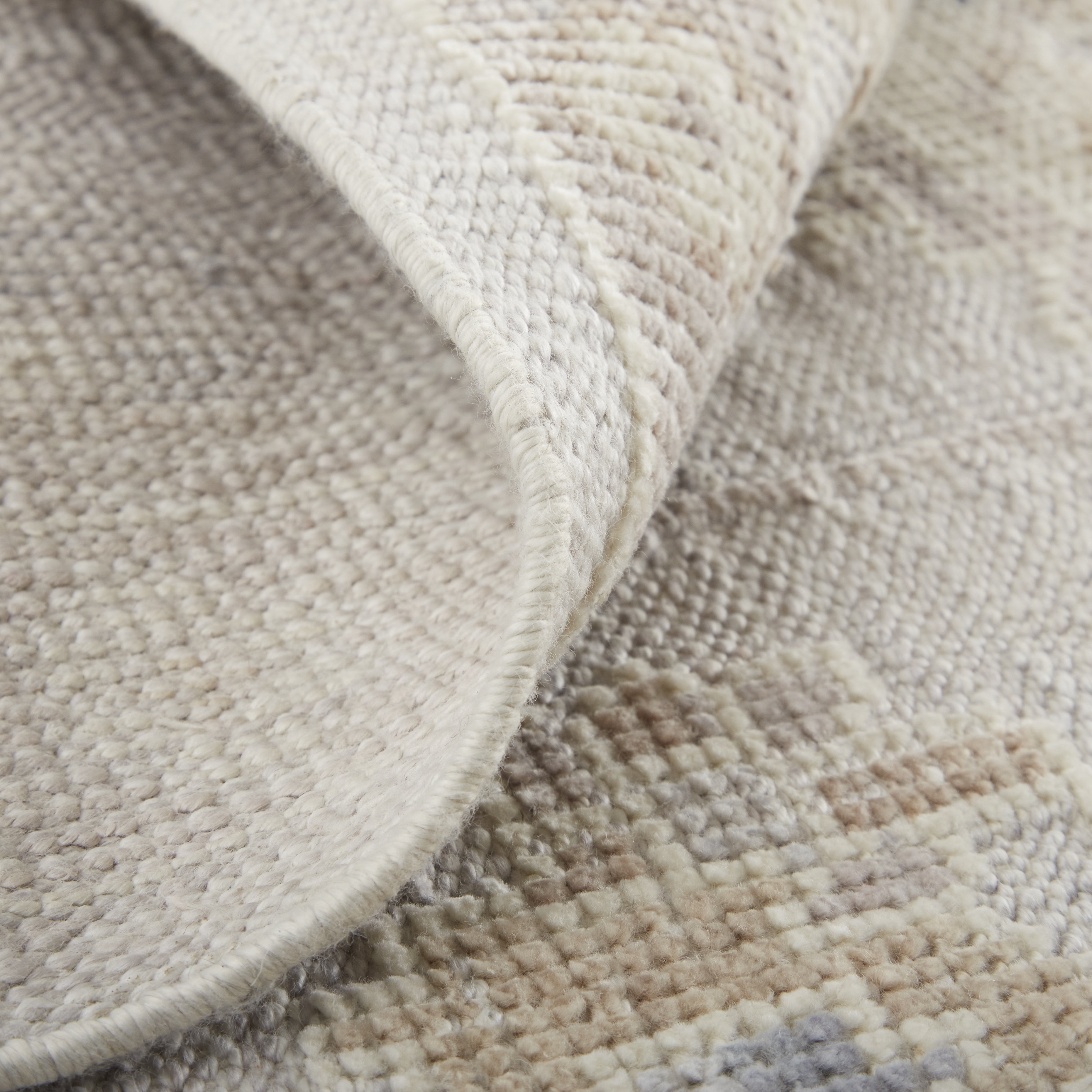 Wendover Transitional Oriental - Ivory/Tan Area Rug