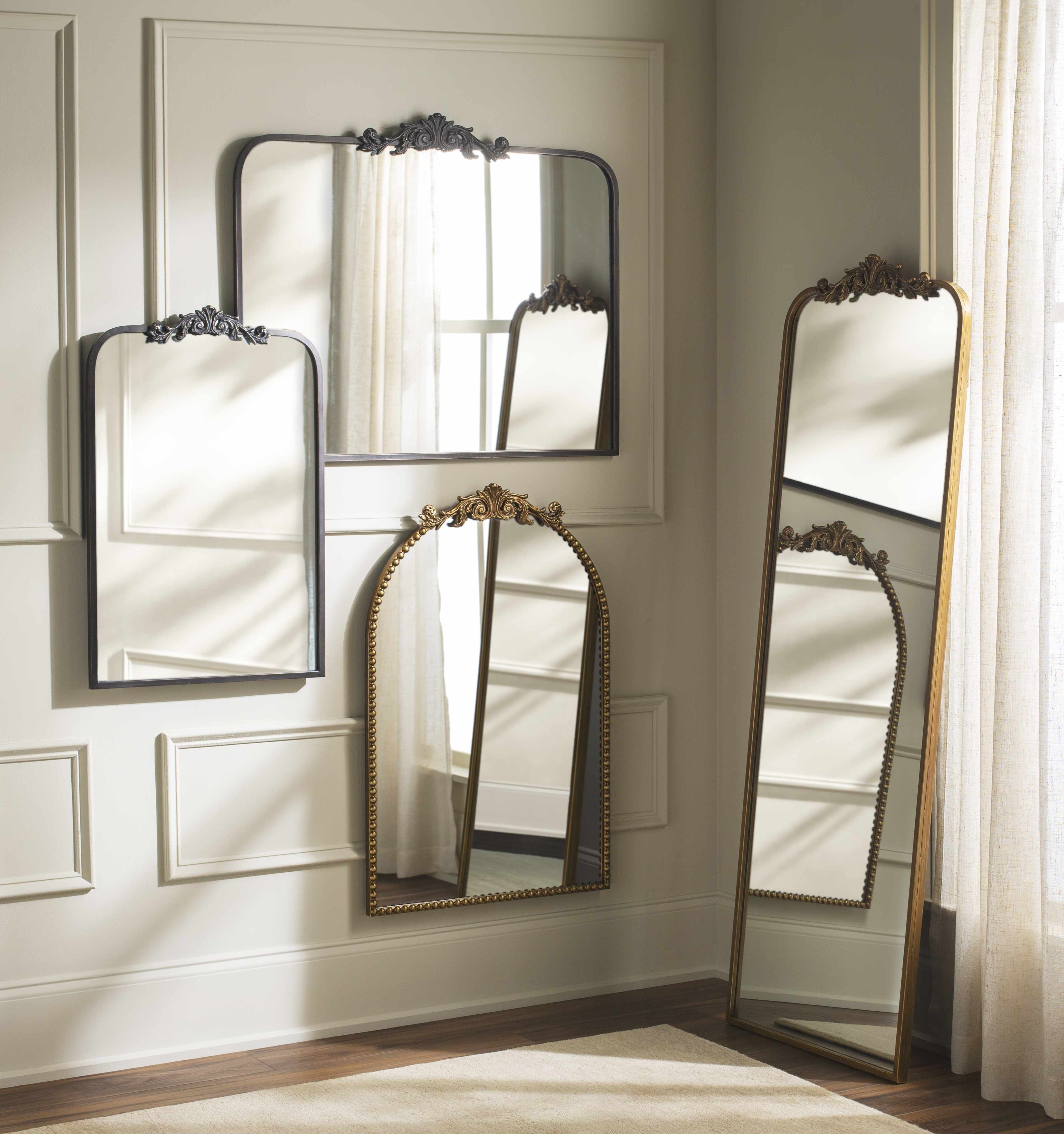 Belaguntha Mirror