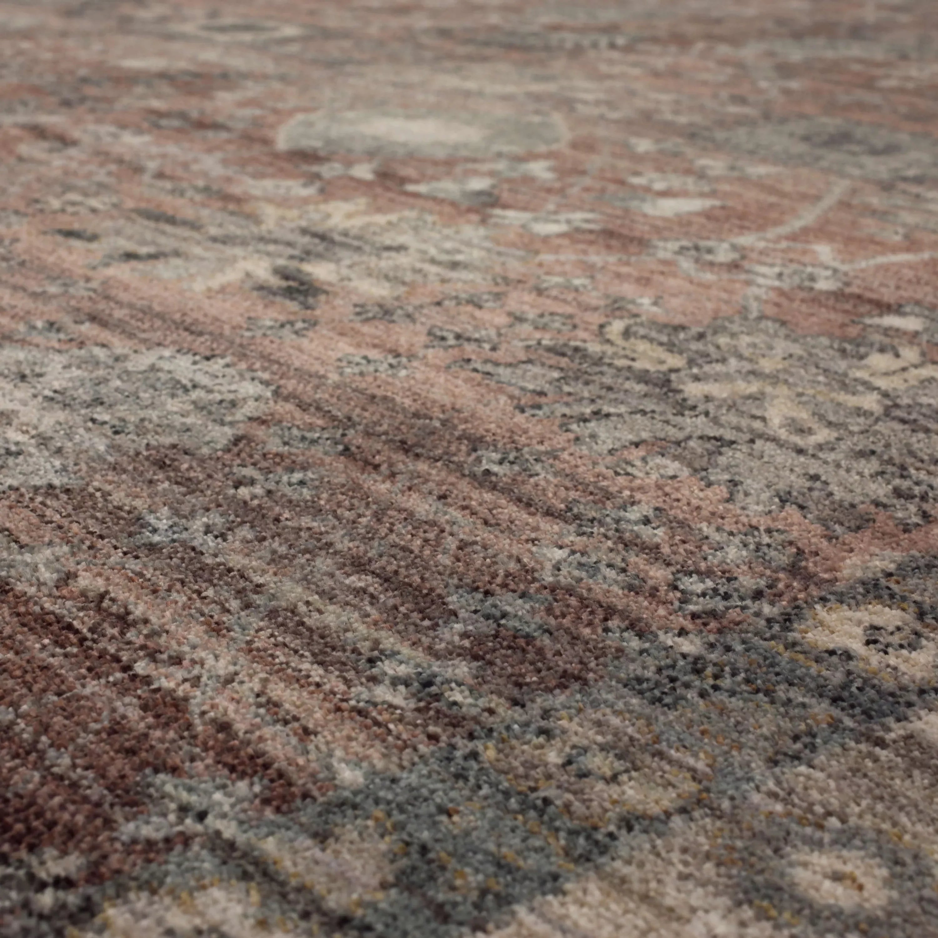 Tesorino Pudra Area Rug