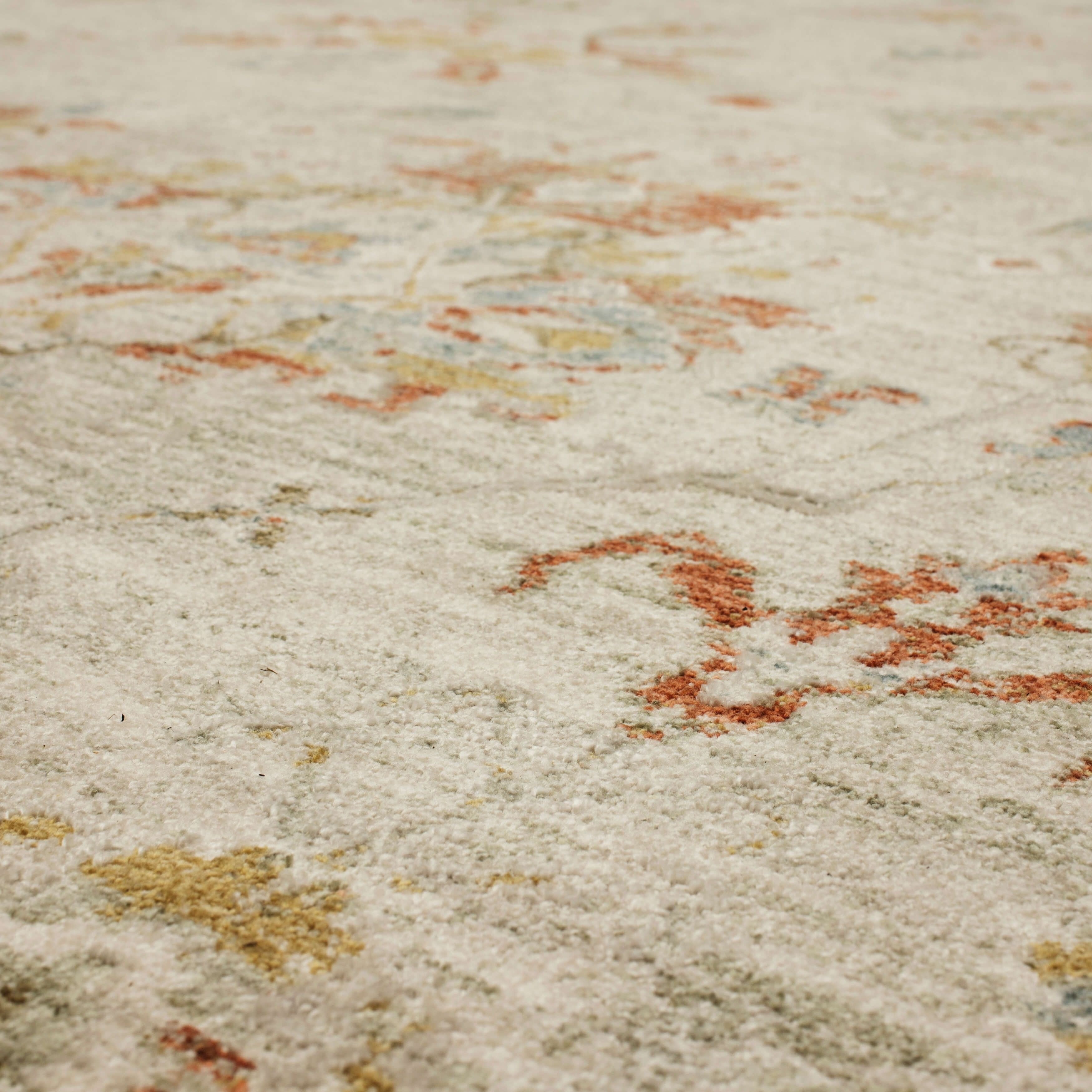 Tunceli Cream Area Rug