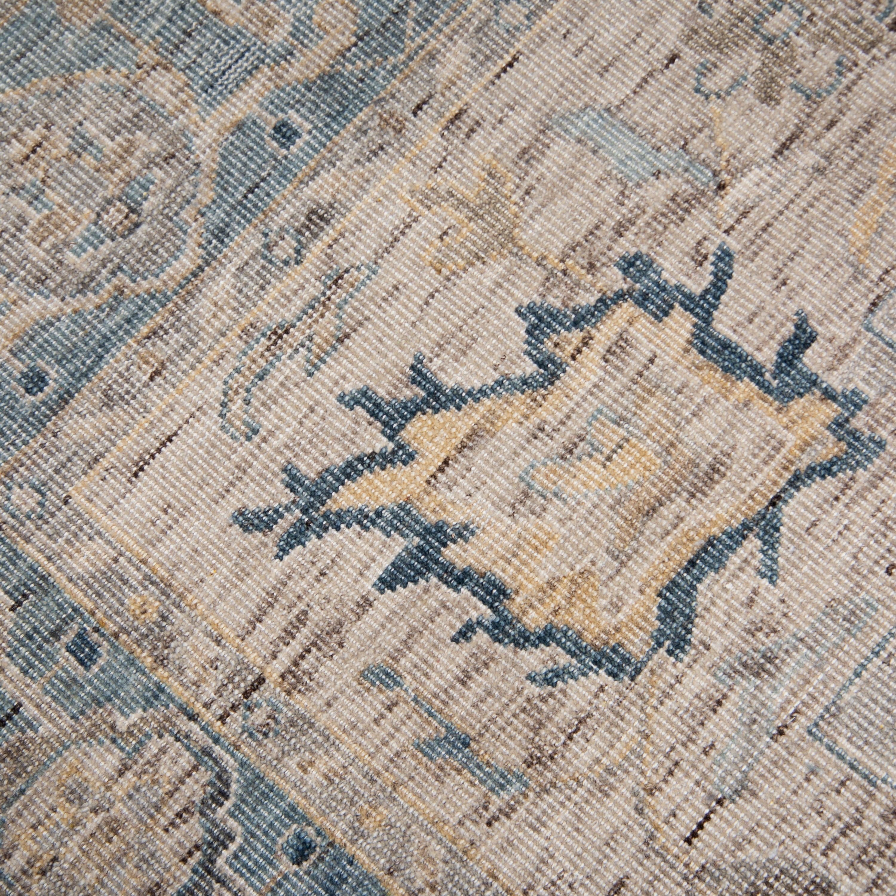 TUS717 Area Rug