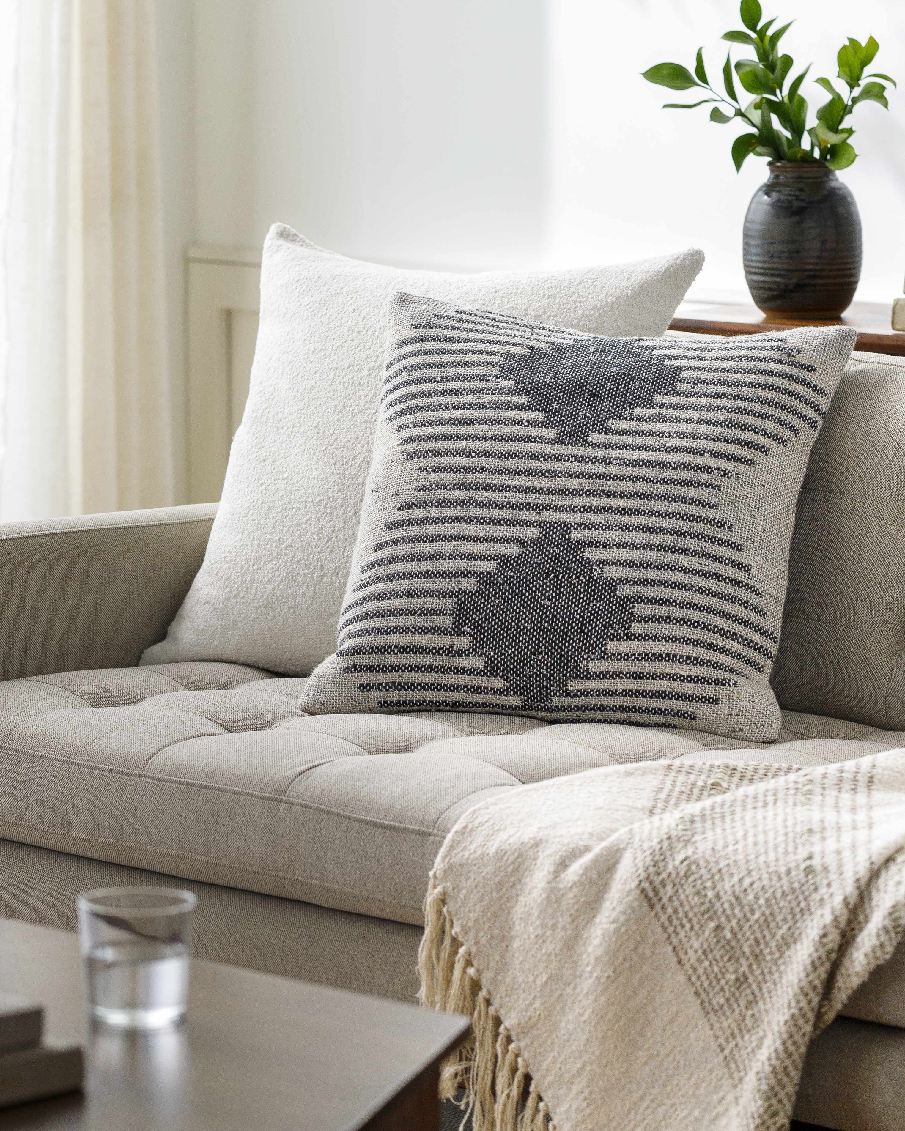 The Harcourt Pillow
