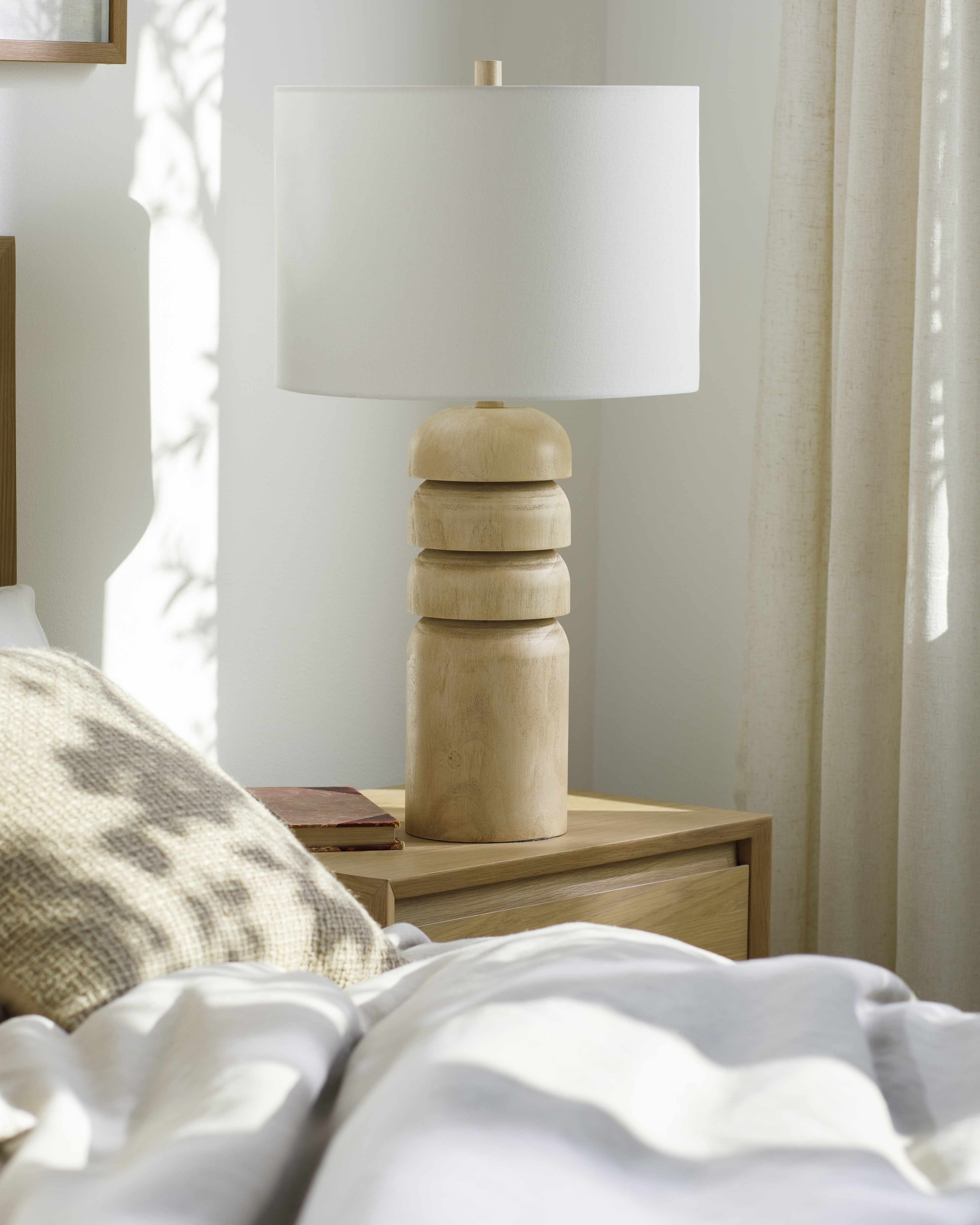 The Vallendar Table Lamp