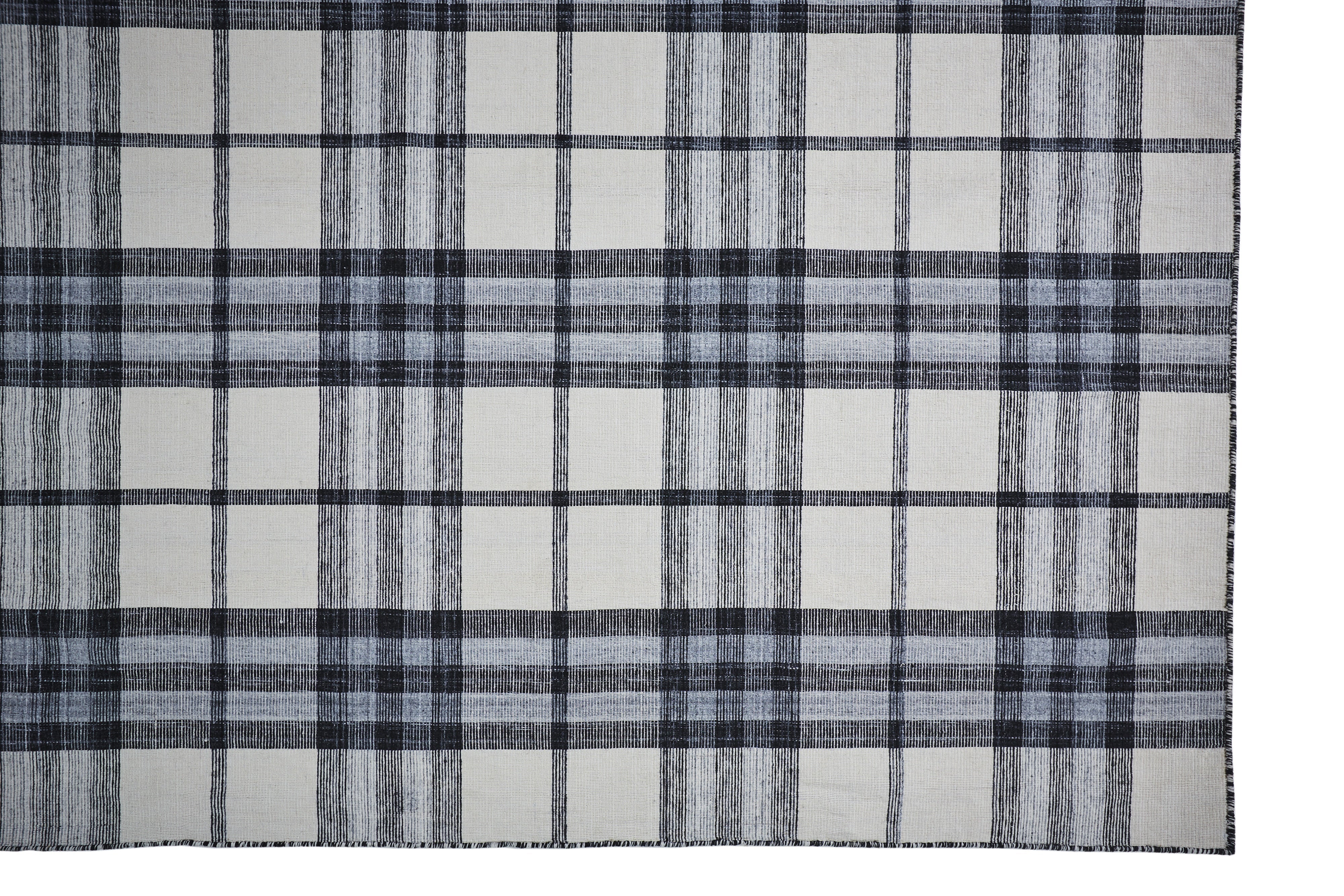 Crosby Transitional Plaid - Ivory/Blue/Black