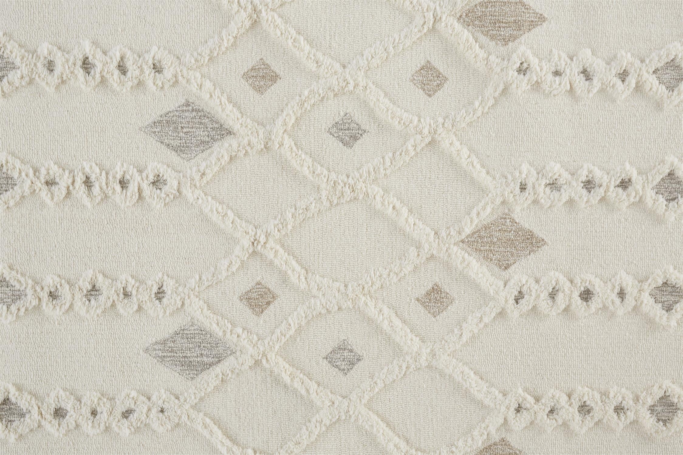 Anica Transitional Trellis & Lattice - Ivory/Tan/Silver Area Rug