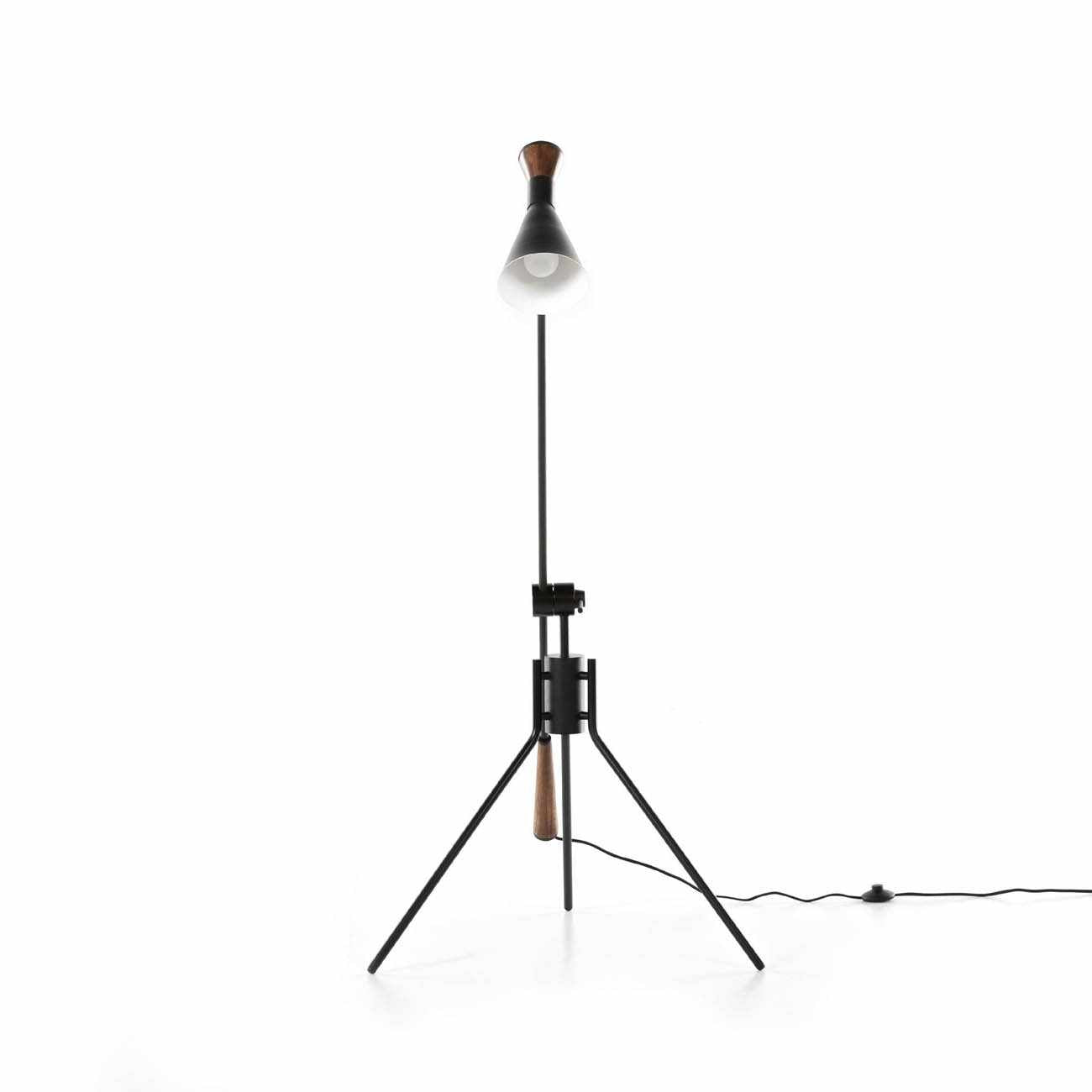 The Walt Floor Lamp