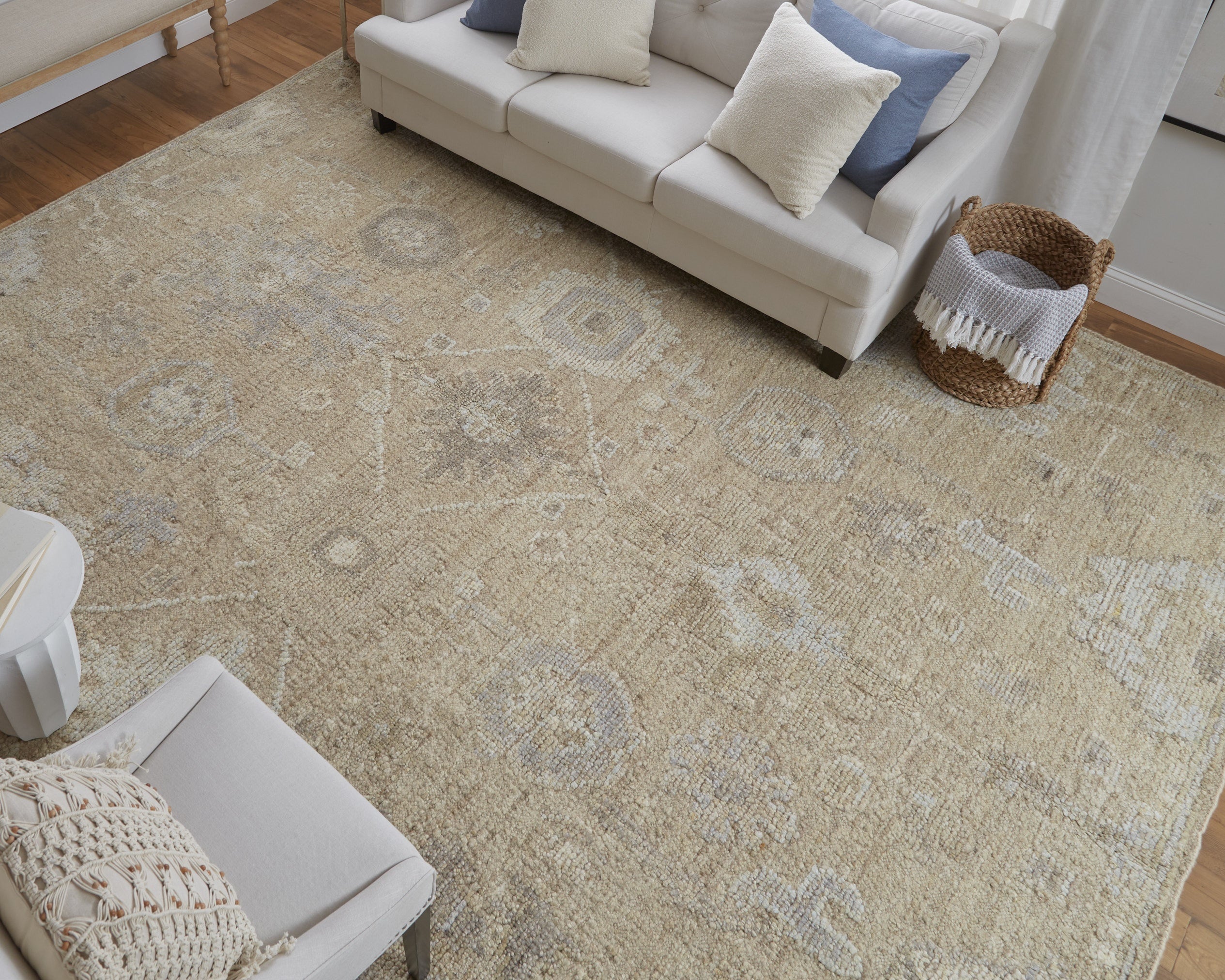 Grafton Transitional Floral & Botanical - Tan/Gray/Ivory Area Rug