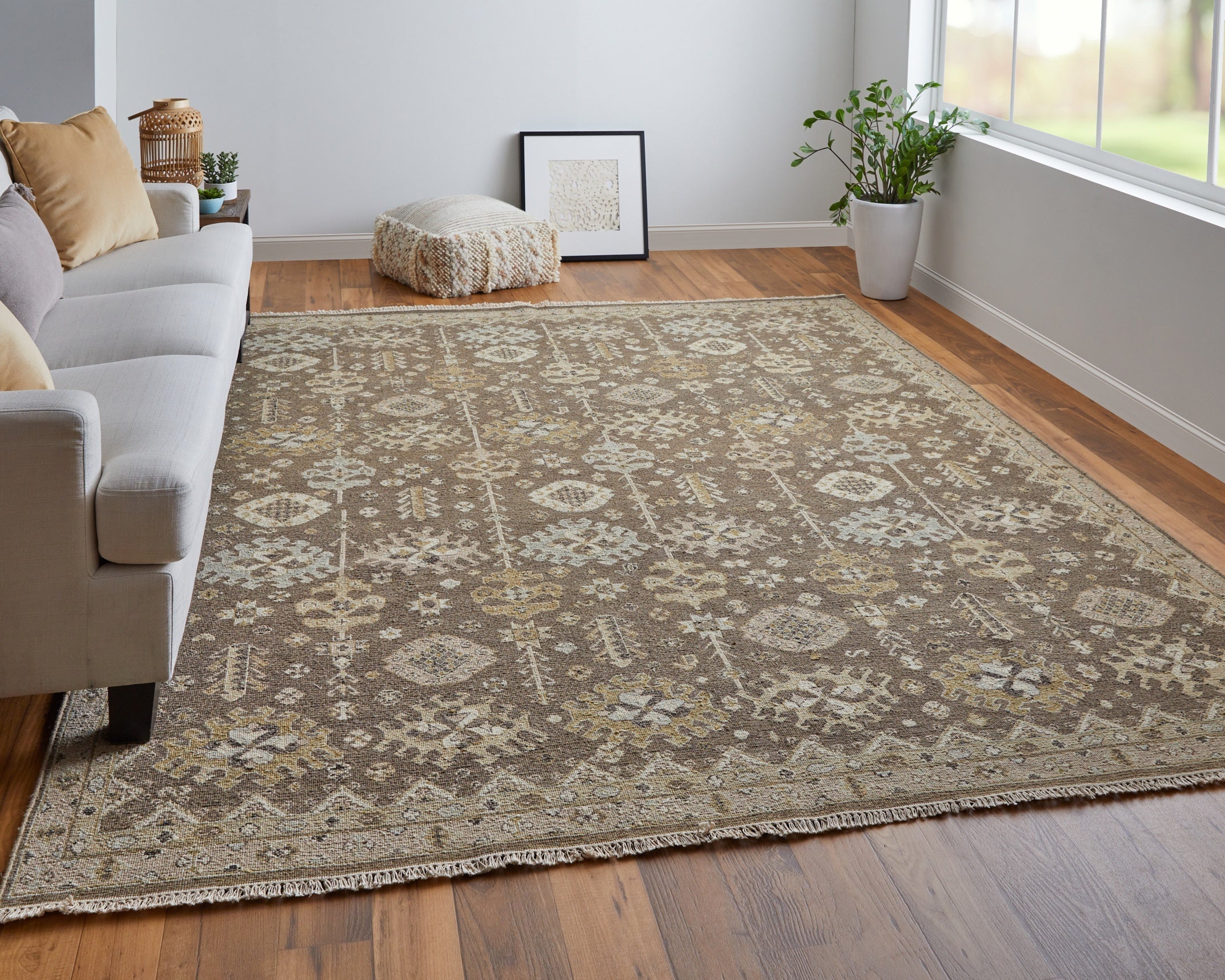 Corbitt Traditional Oriental - Brown/Ivory Area Rug