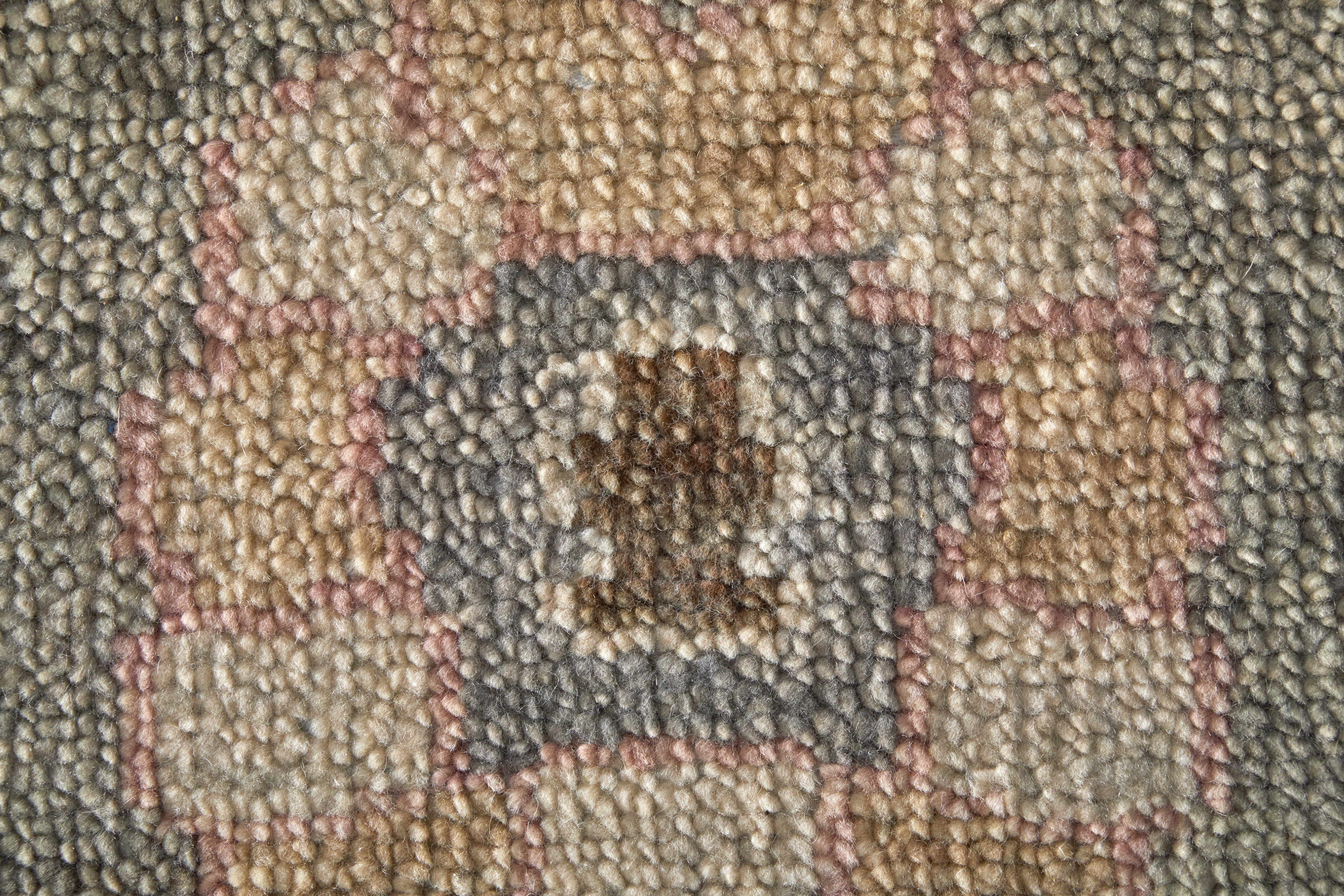 Carrington Traditional Oriental - Gray/Gold/Pink Area Rug