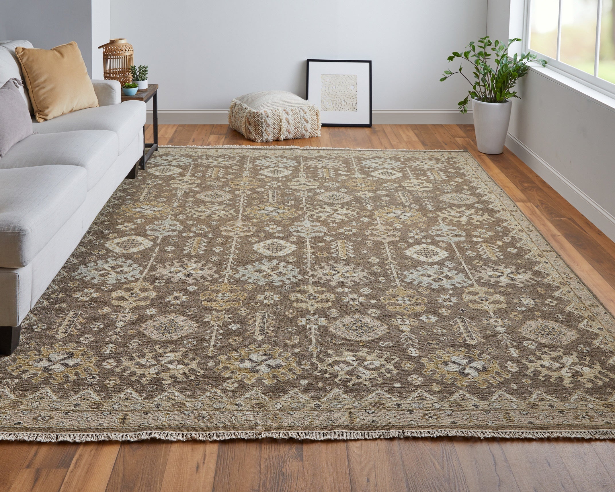 Corbitt Traditional Oriental - Brown/Ivory Area Rug