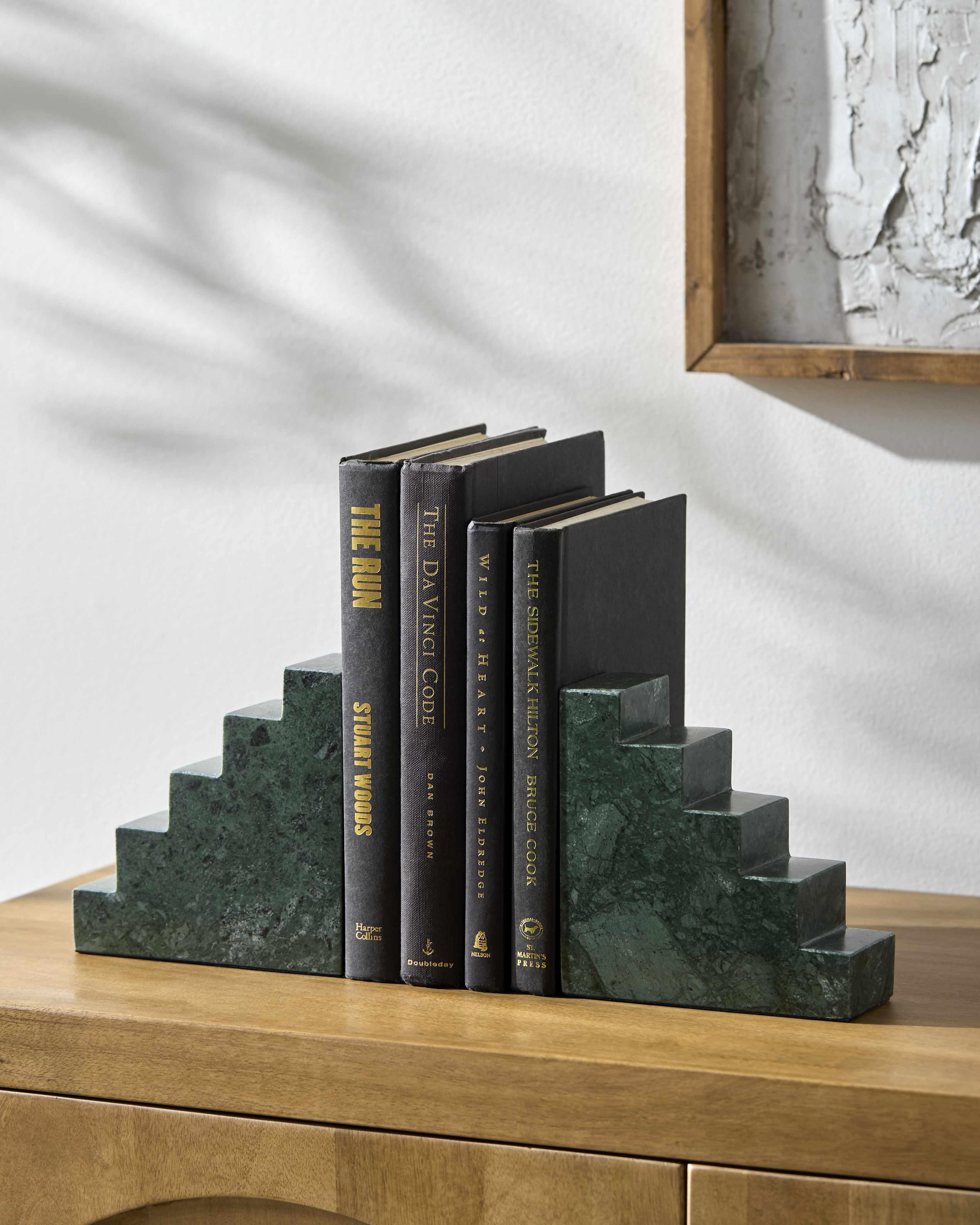The Marseille Bookend