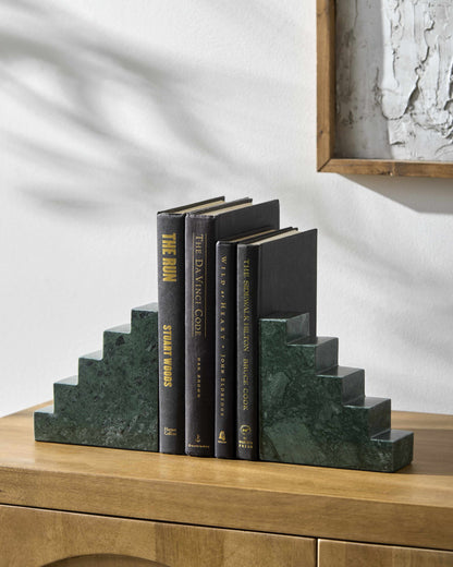 The Marseille Bookend