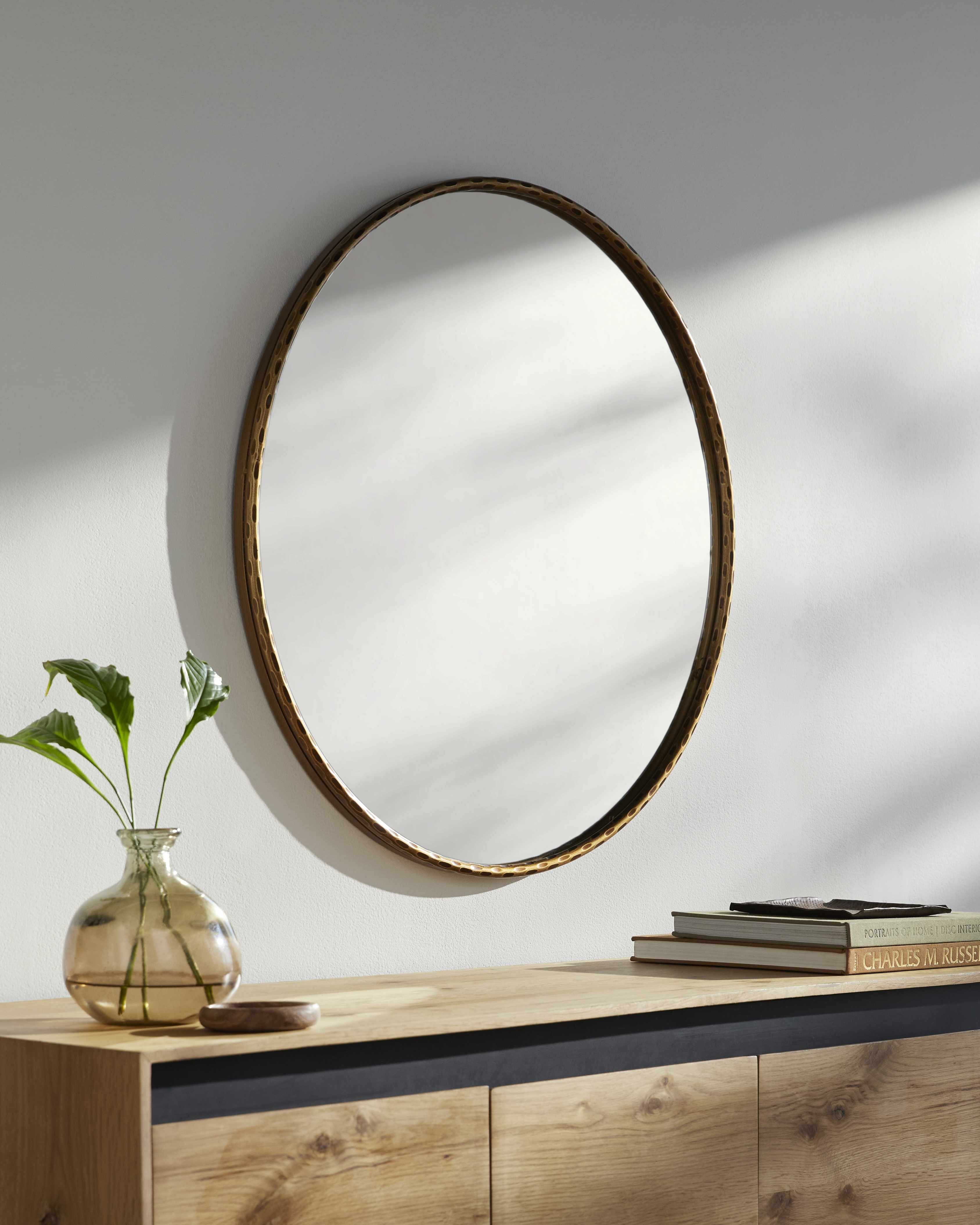 Guiscriff Mirror