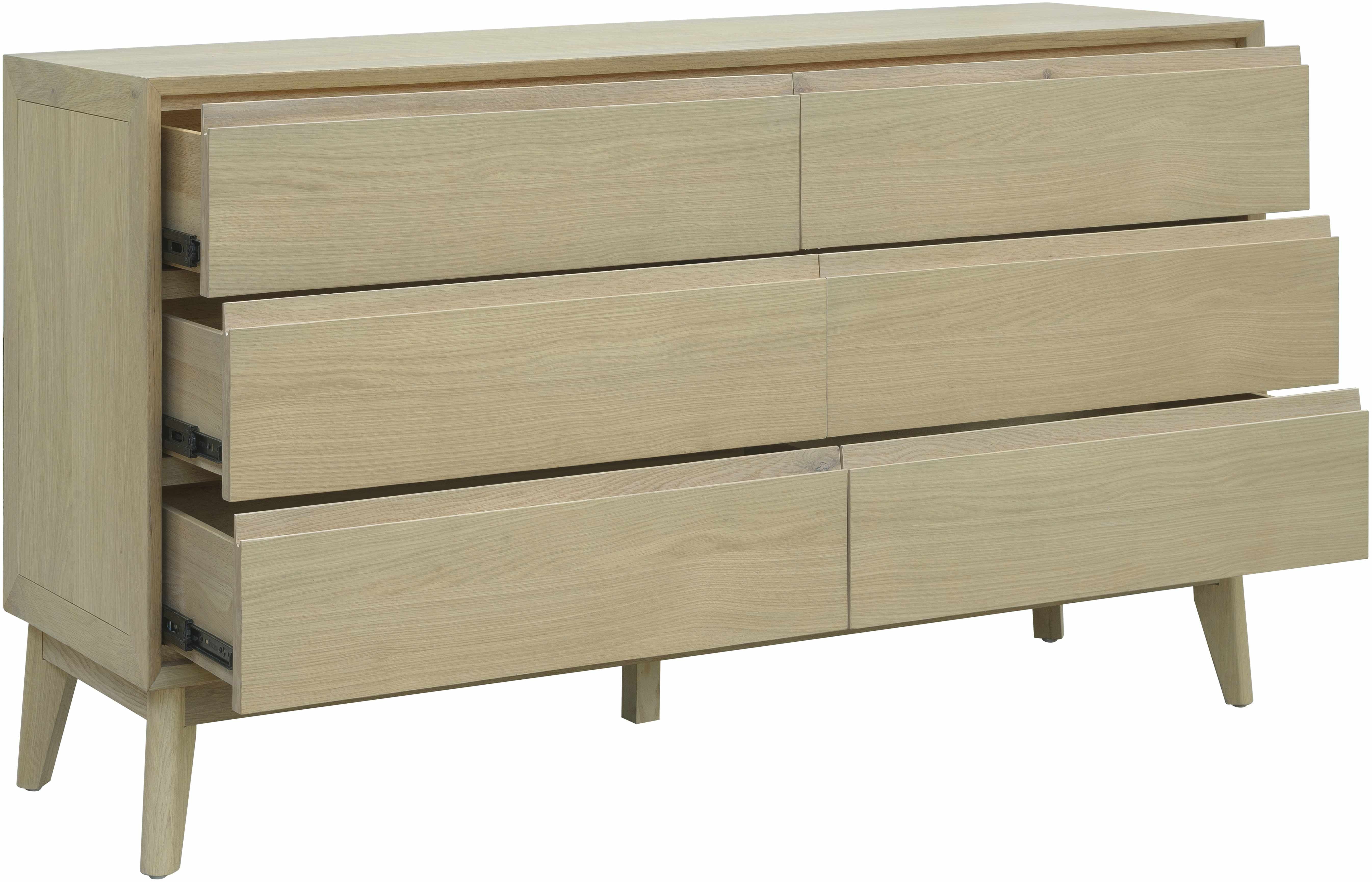 The Oakwood Dresser