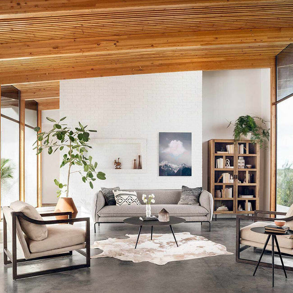 Harland Modern Cowhide Rug - Warm Brown