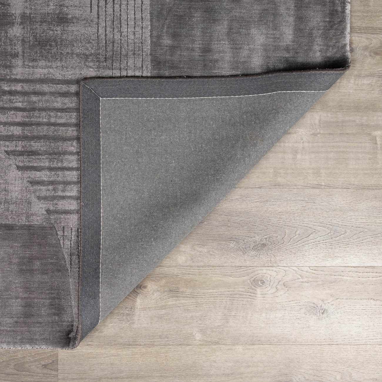 Tjode Area Rug