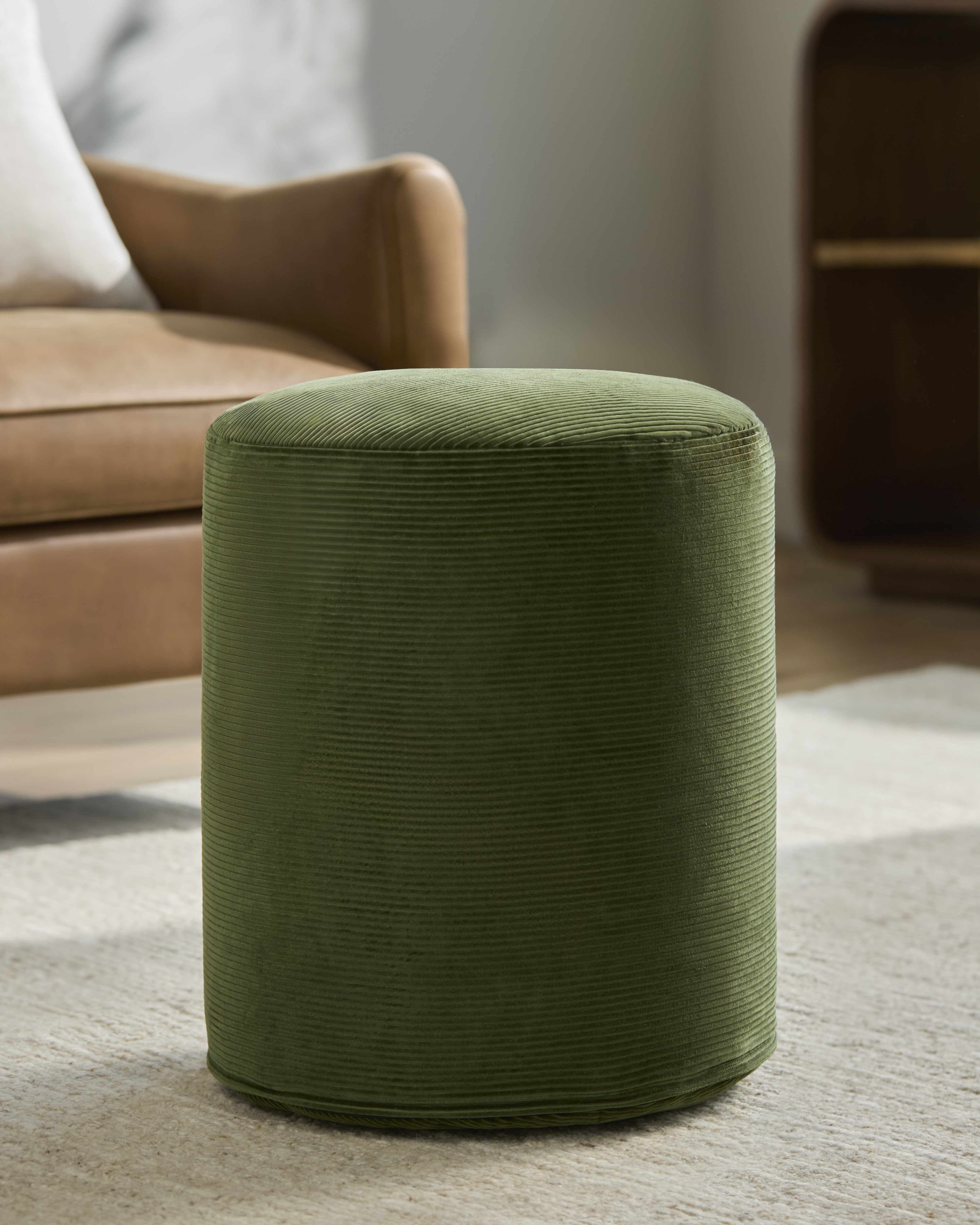 The Vaughn Pouf
