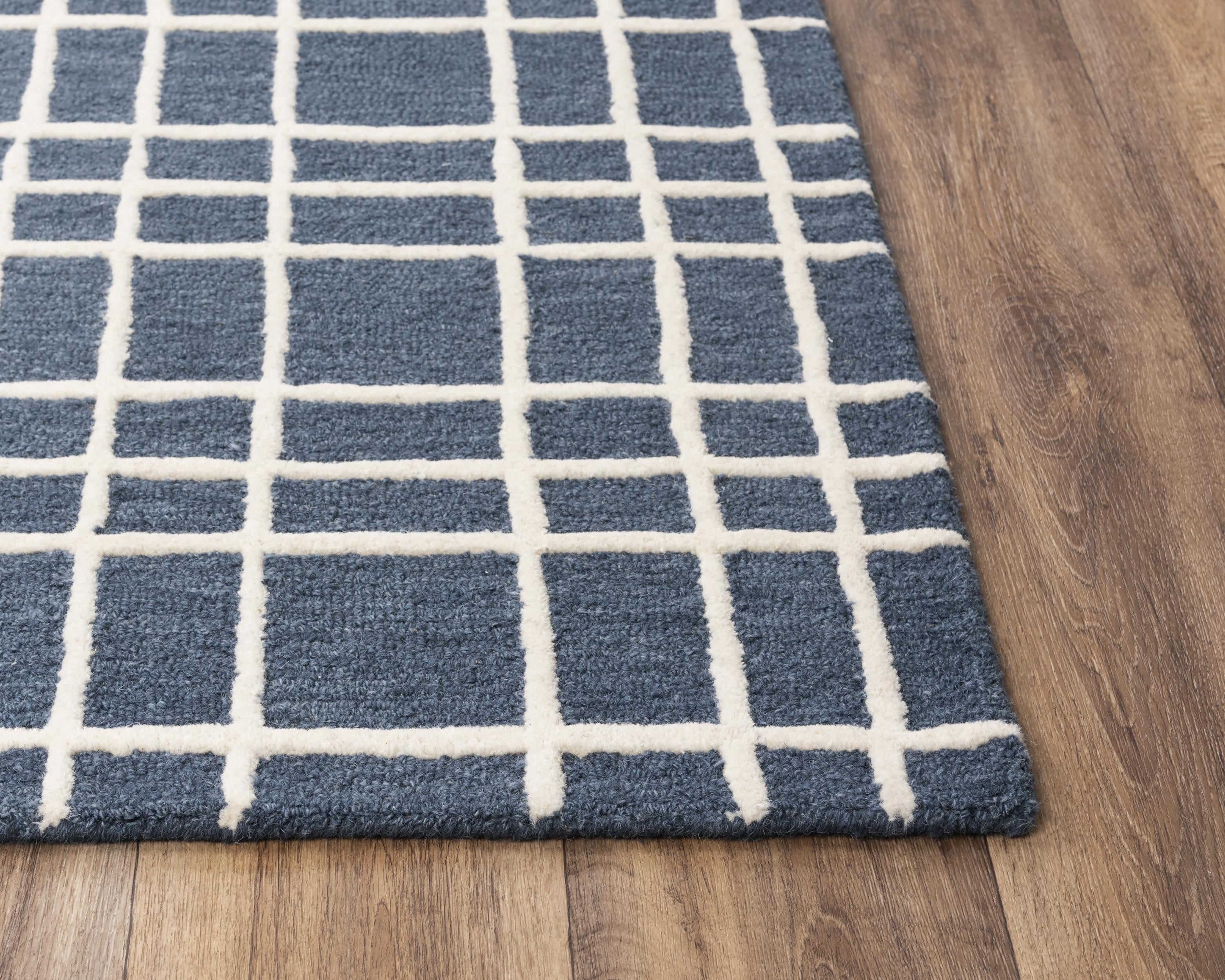 A07102 Area Rug