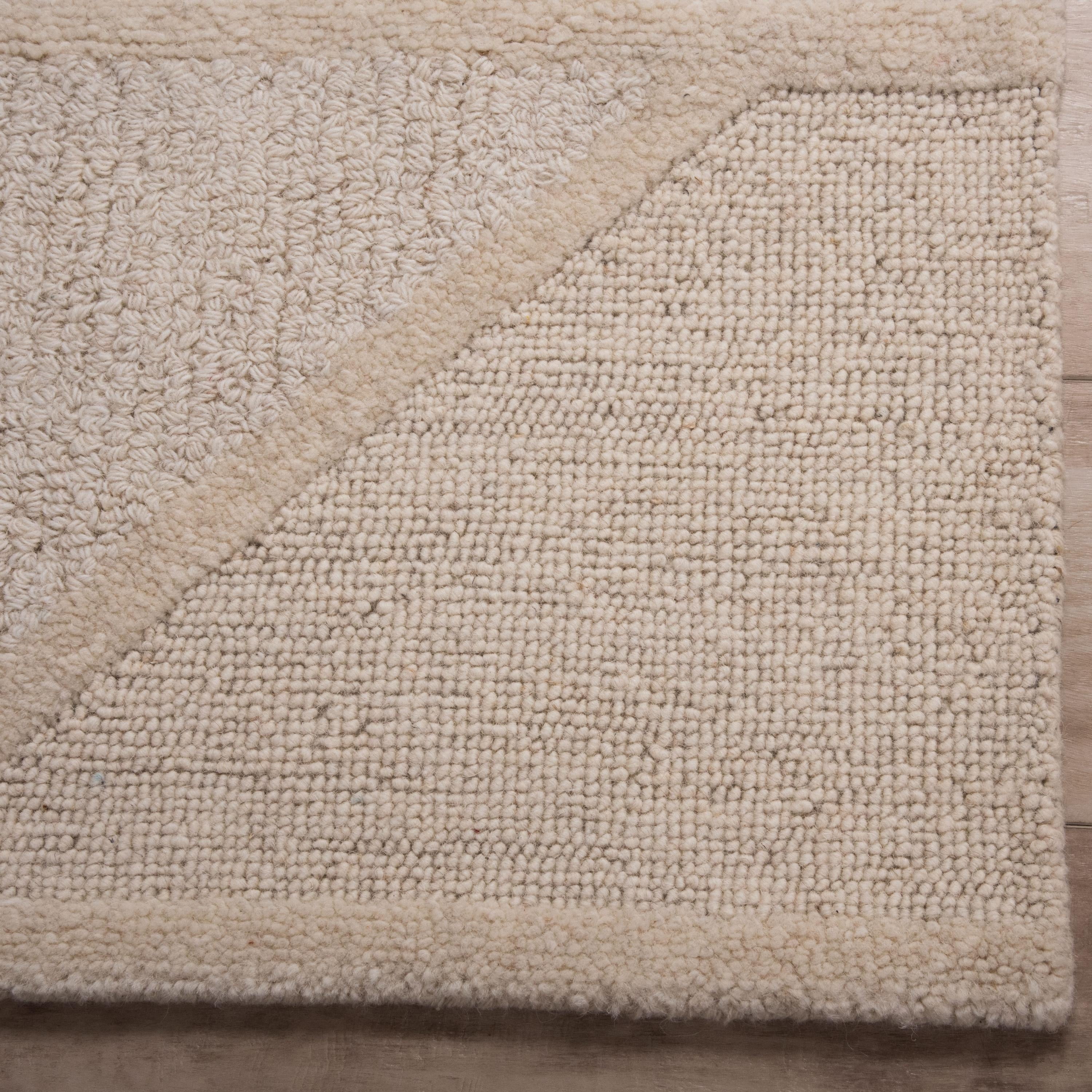 A07201 Area Rug