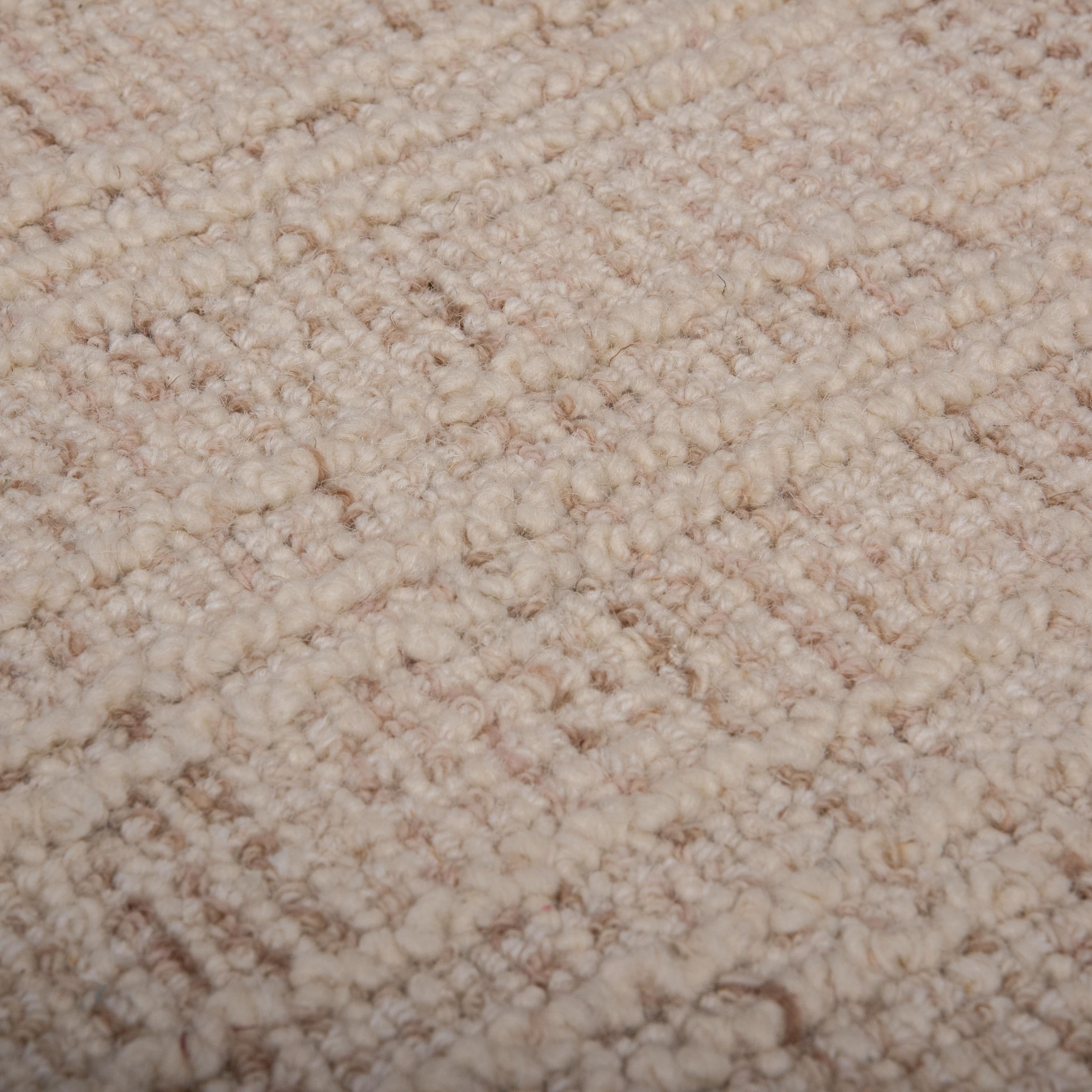 A07202 Area Rug