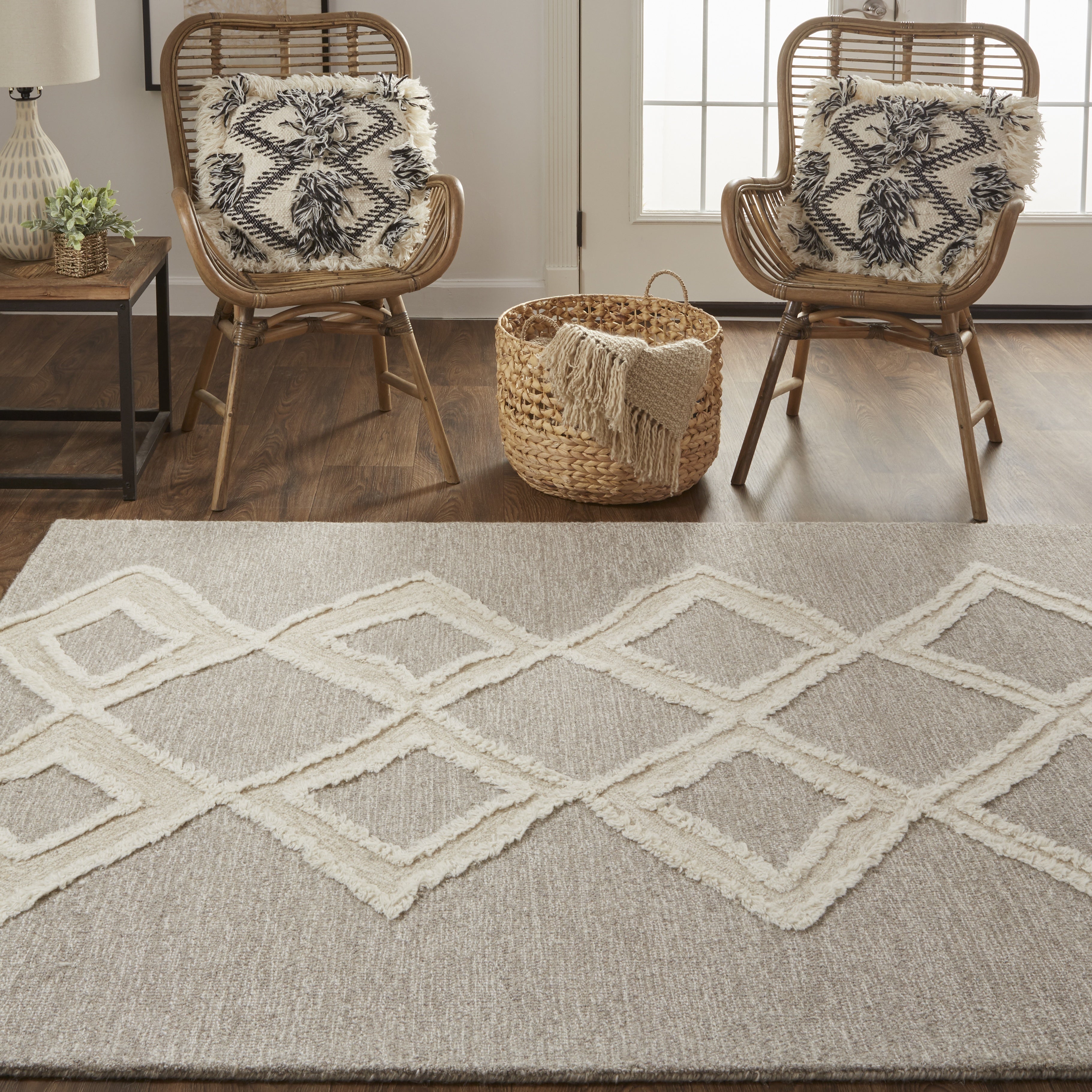 Anica Transitional Geometric - Gray/Ivory Area Rug