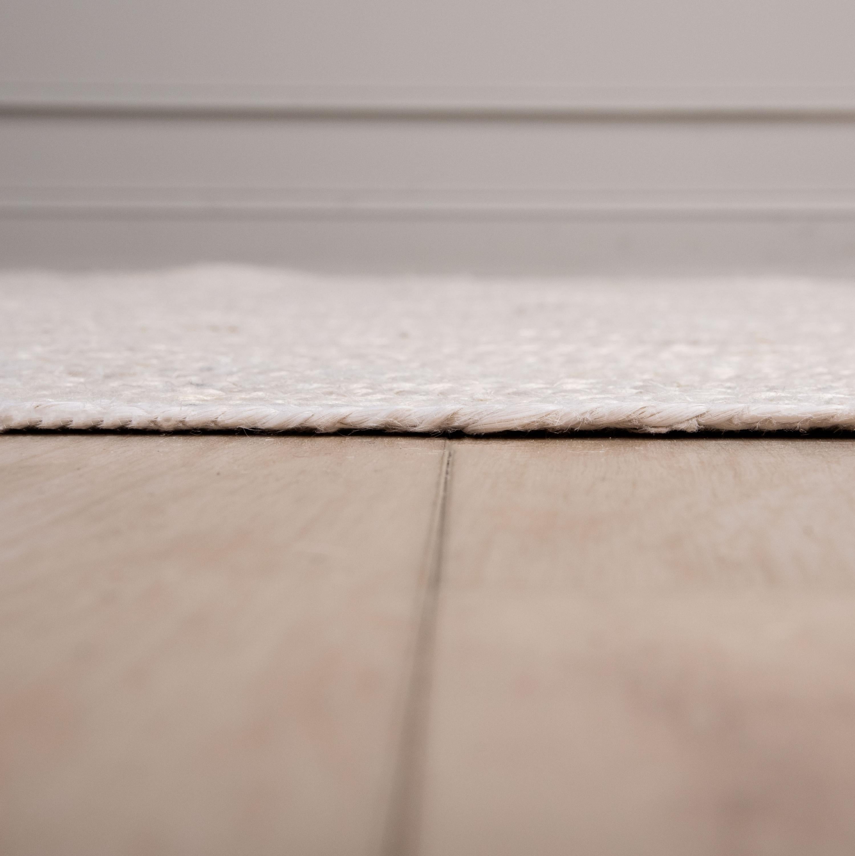 BAT685 Area Rug