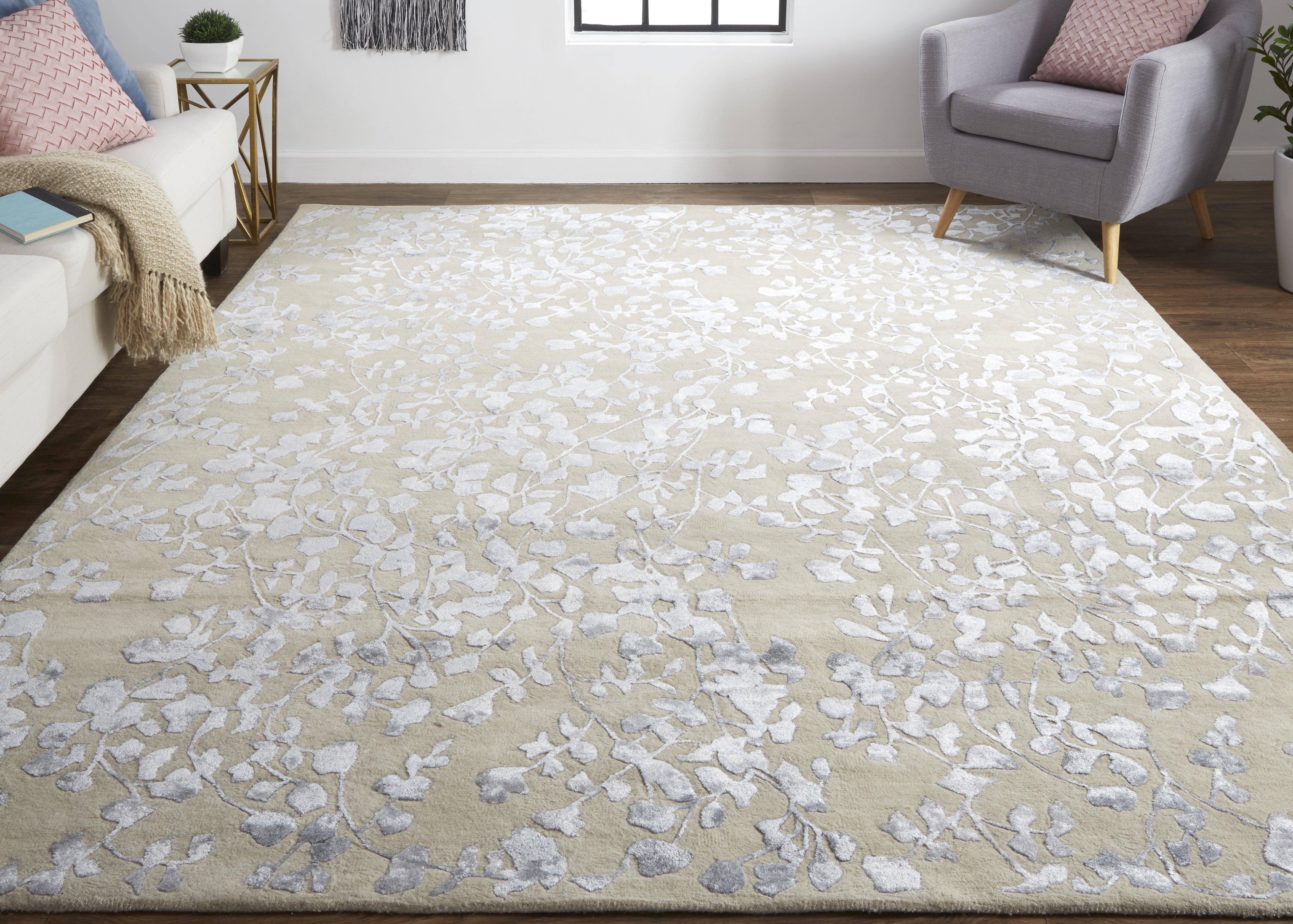 Bella Transitional Floral & Botanical - Tan/Silver/Gray