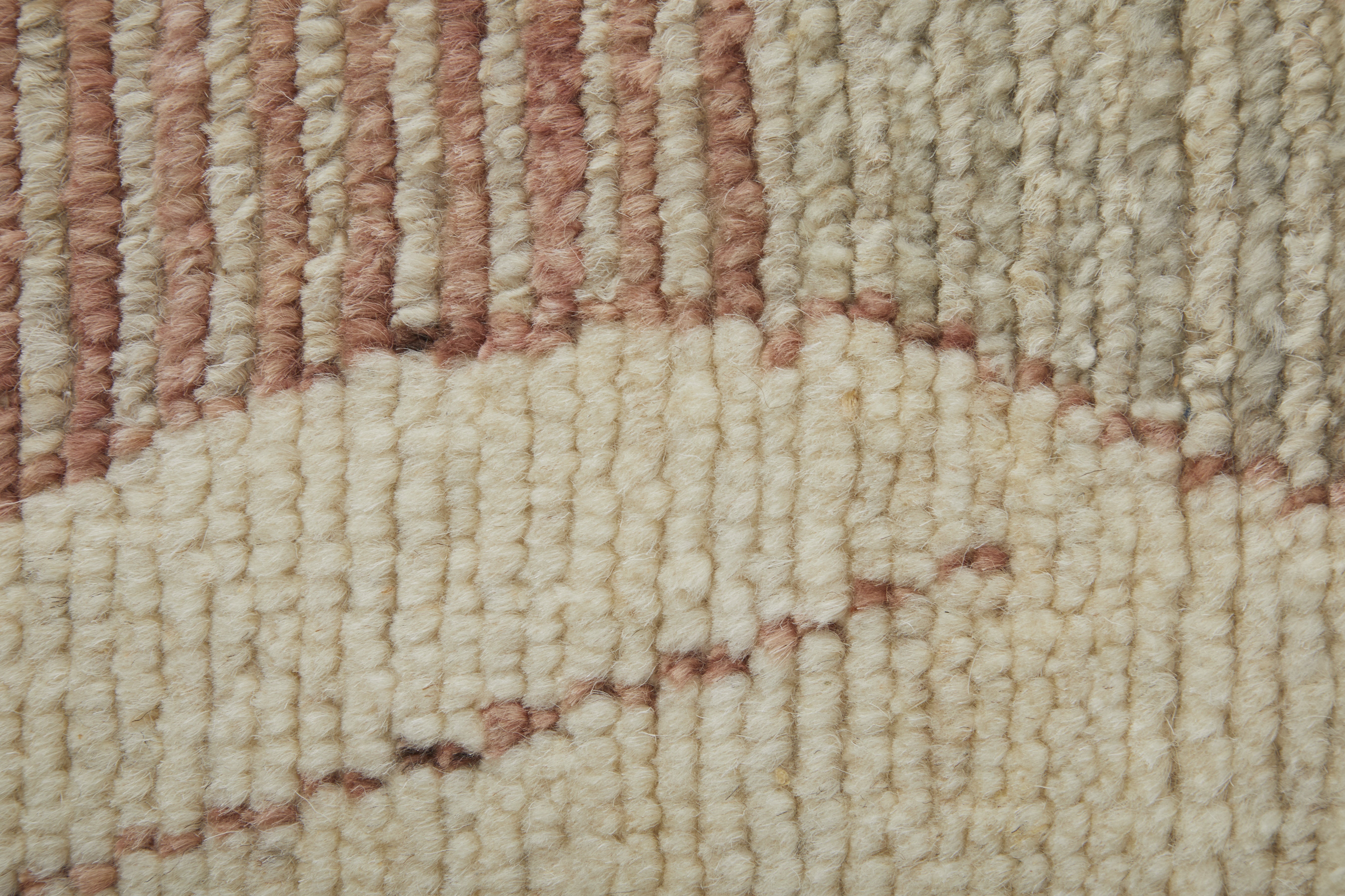 Kasbah Transitional Diamond - Tan/Gray/Red Area Rug