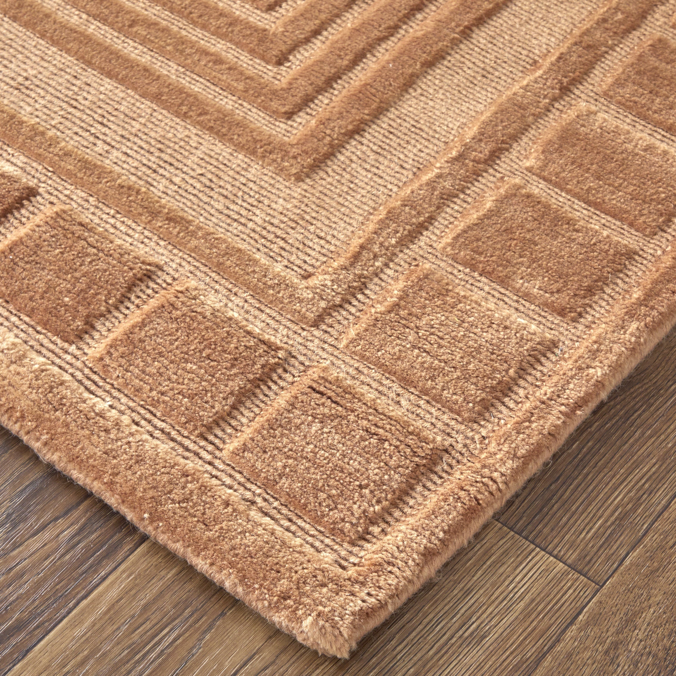 Channels Modern Geometric - Tan/Gold